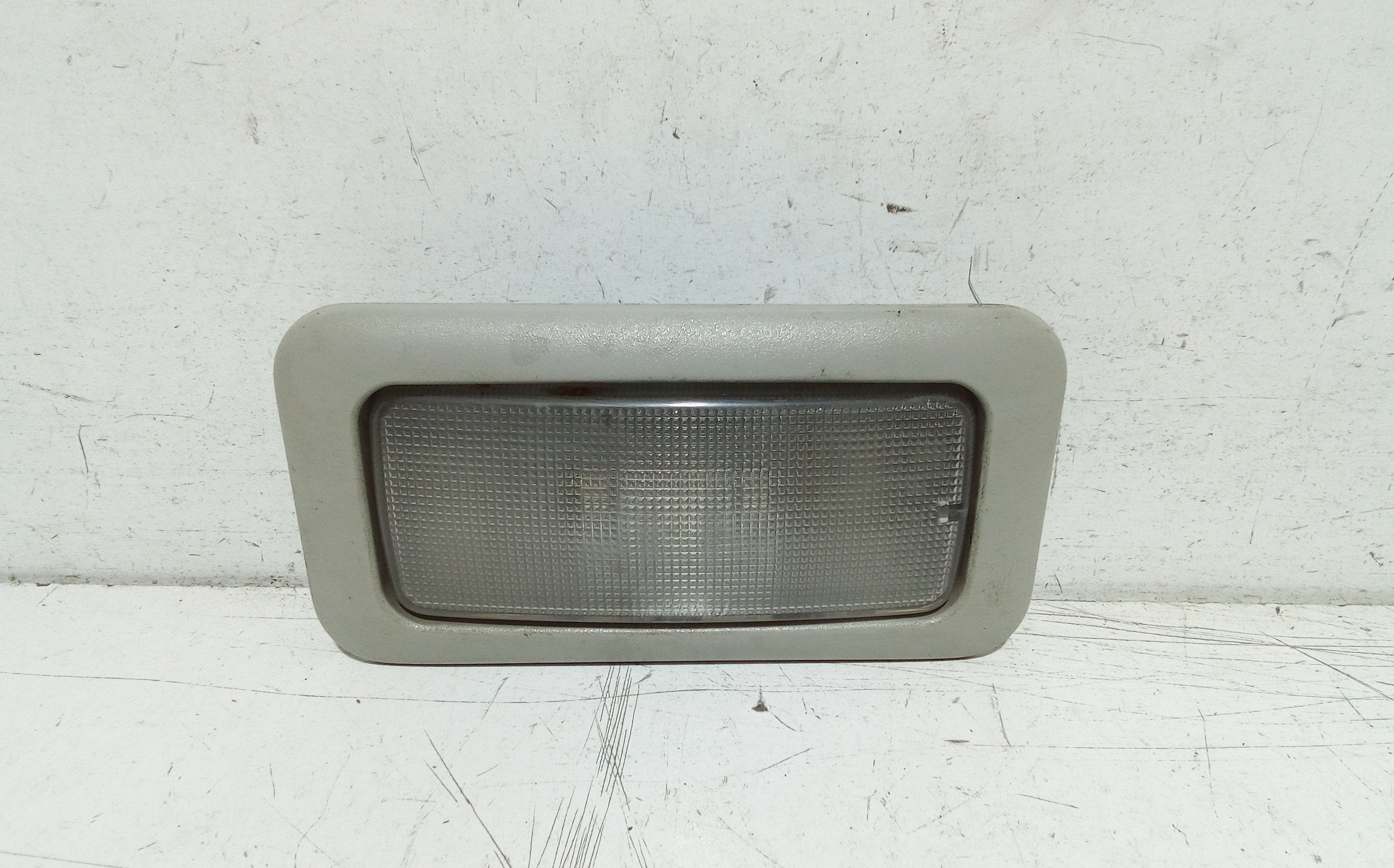 Luce Cortesia Ant. Tetto Usato