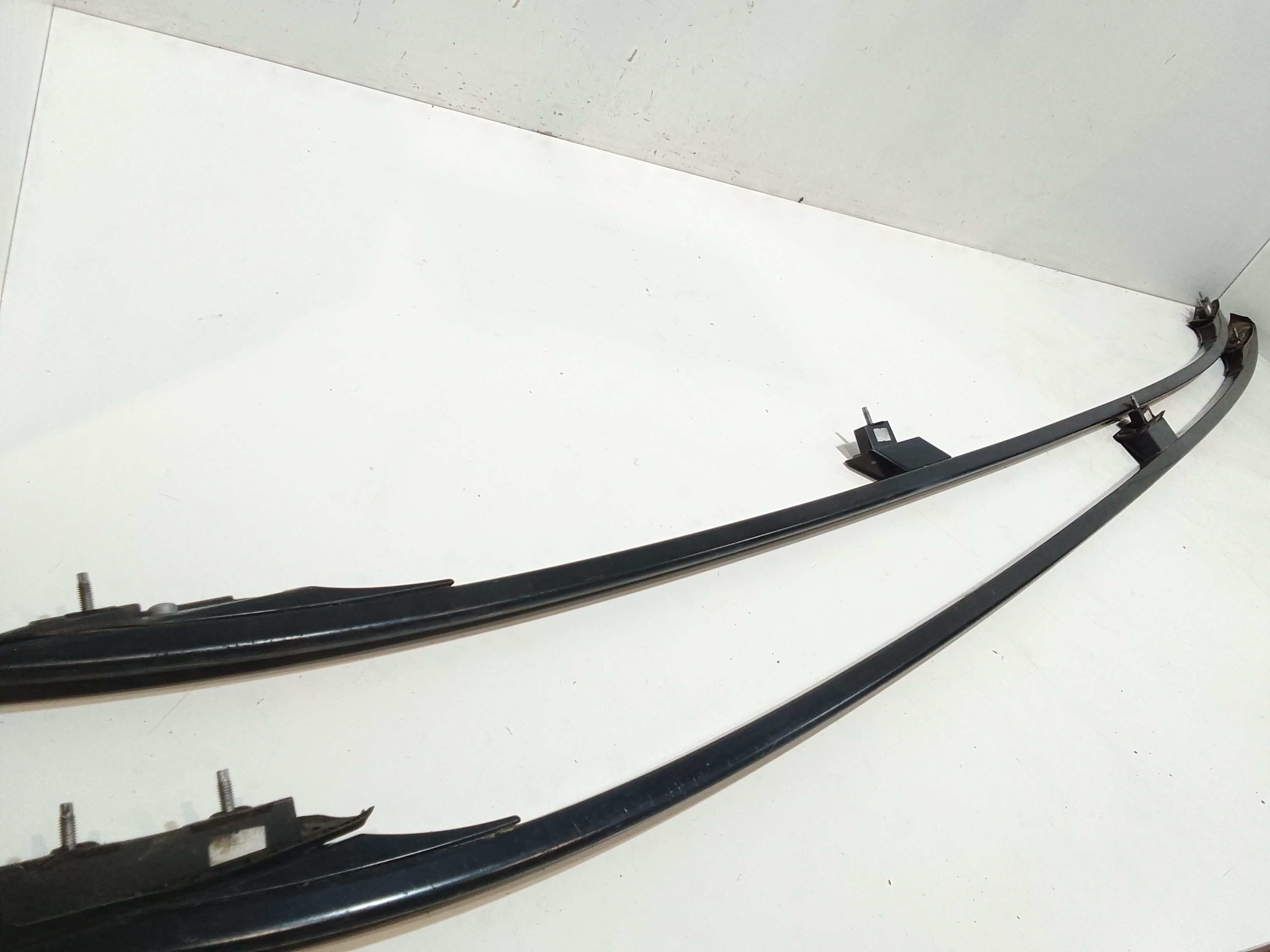 Barre Portatutto Per Mancorrente Tetto Destro + Barre Portatutto Per Mancorrente Tetto Sinistro Usato