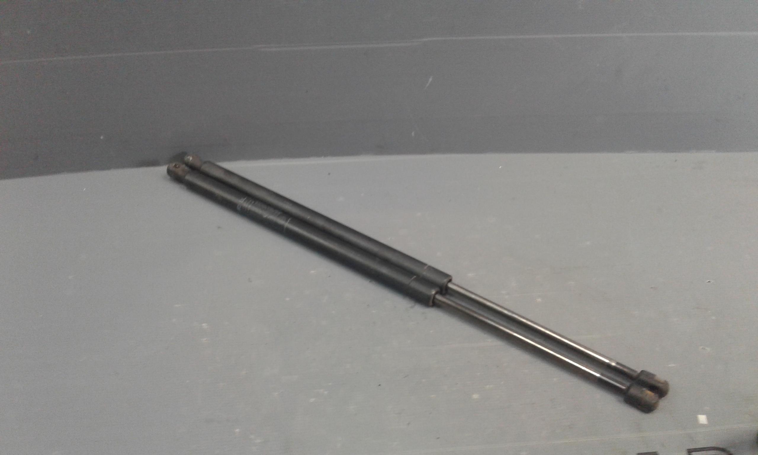 Cerniera Cofano Post. Destro Usato