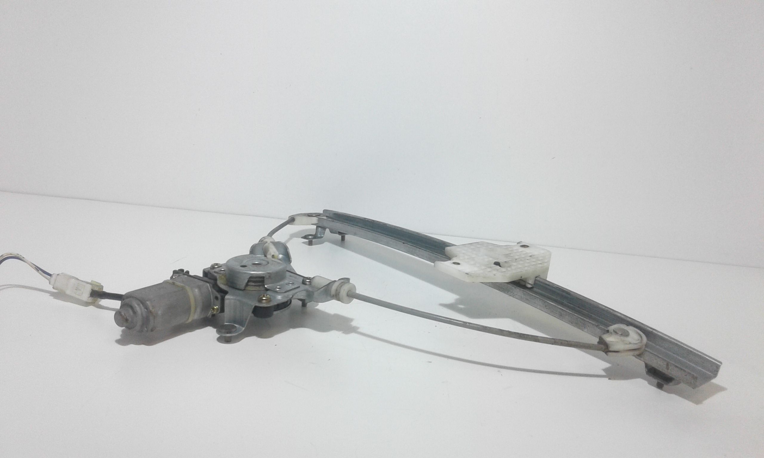 Alzacristallo Porta Post. Destro 8340217000 Usato