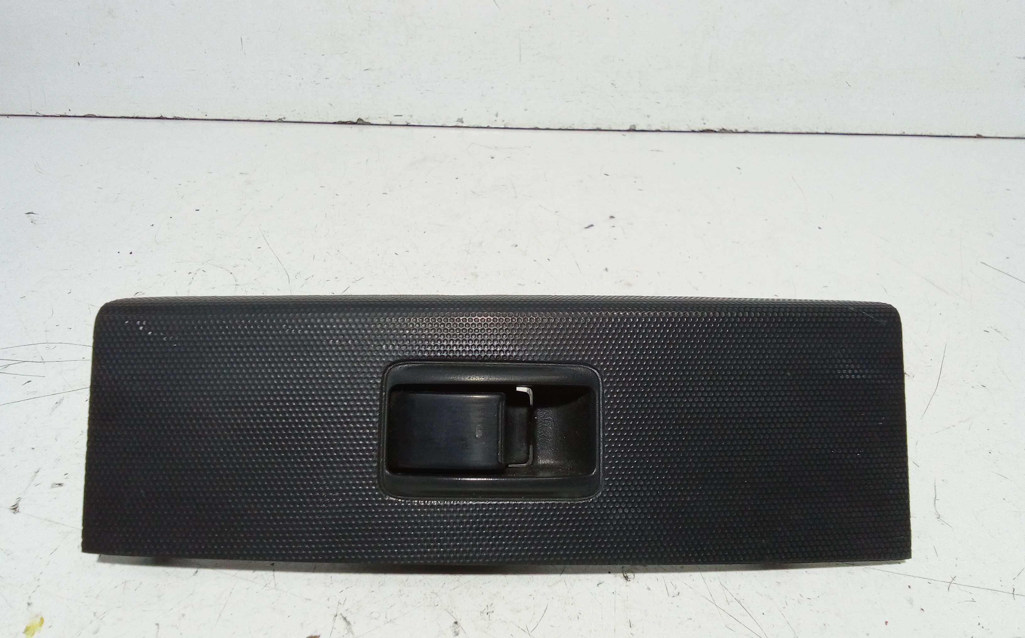 Interruttore Alzacristalli Porta Ant. Destro Usato