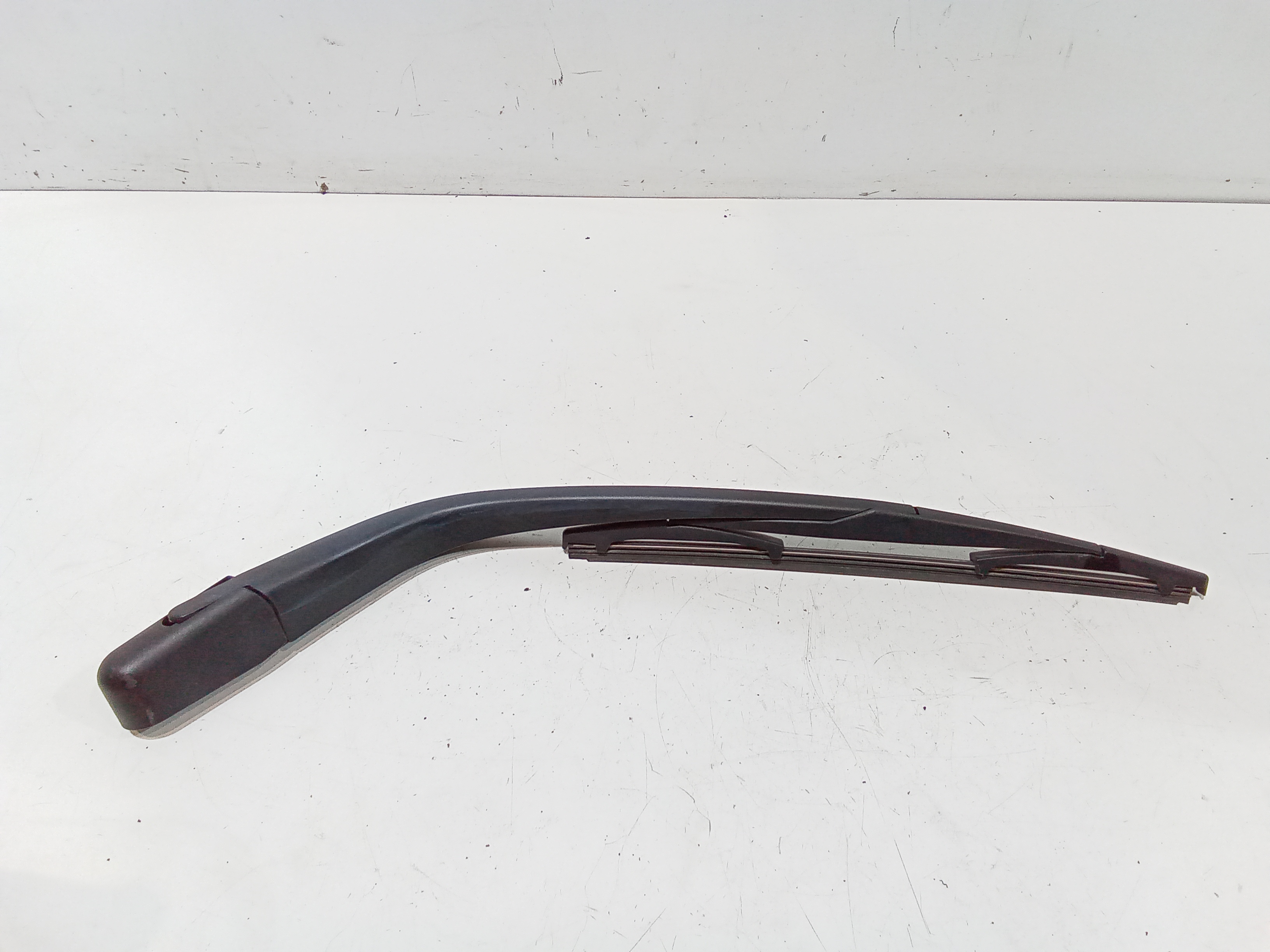 Braccio Tergilunotto 988100X000 Usato