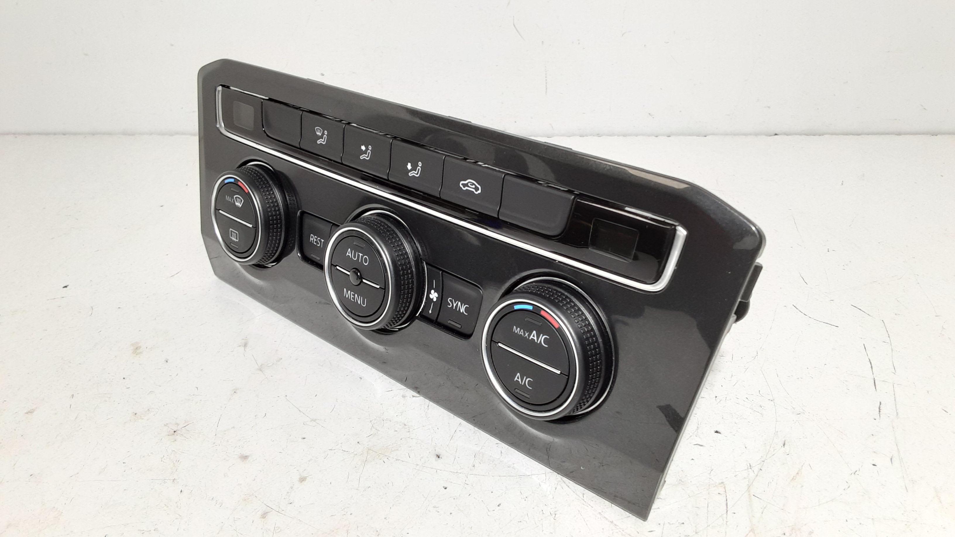 Blocco Comando Climatizzazione 5NA907184AWZU Usato