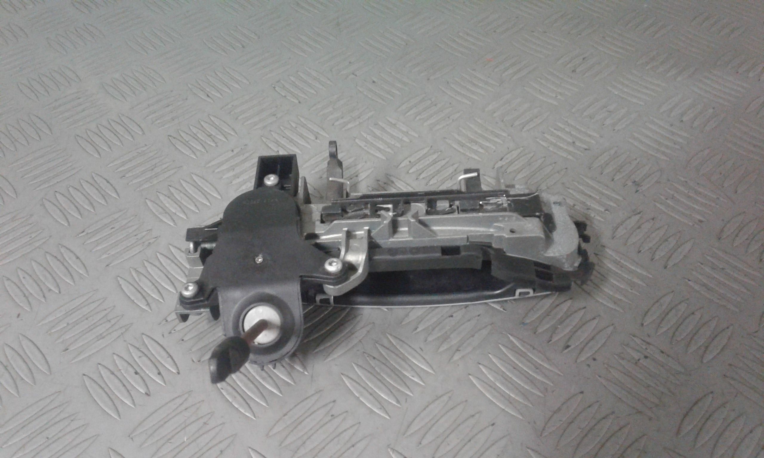 Maniglia Porta Ant. Sinistro 8E1837207 Usato