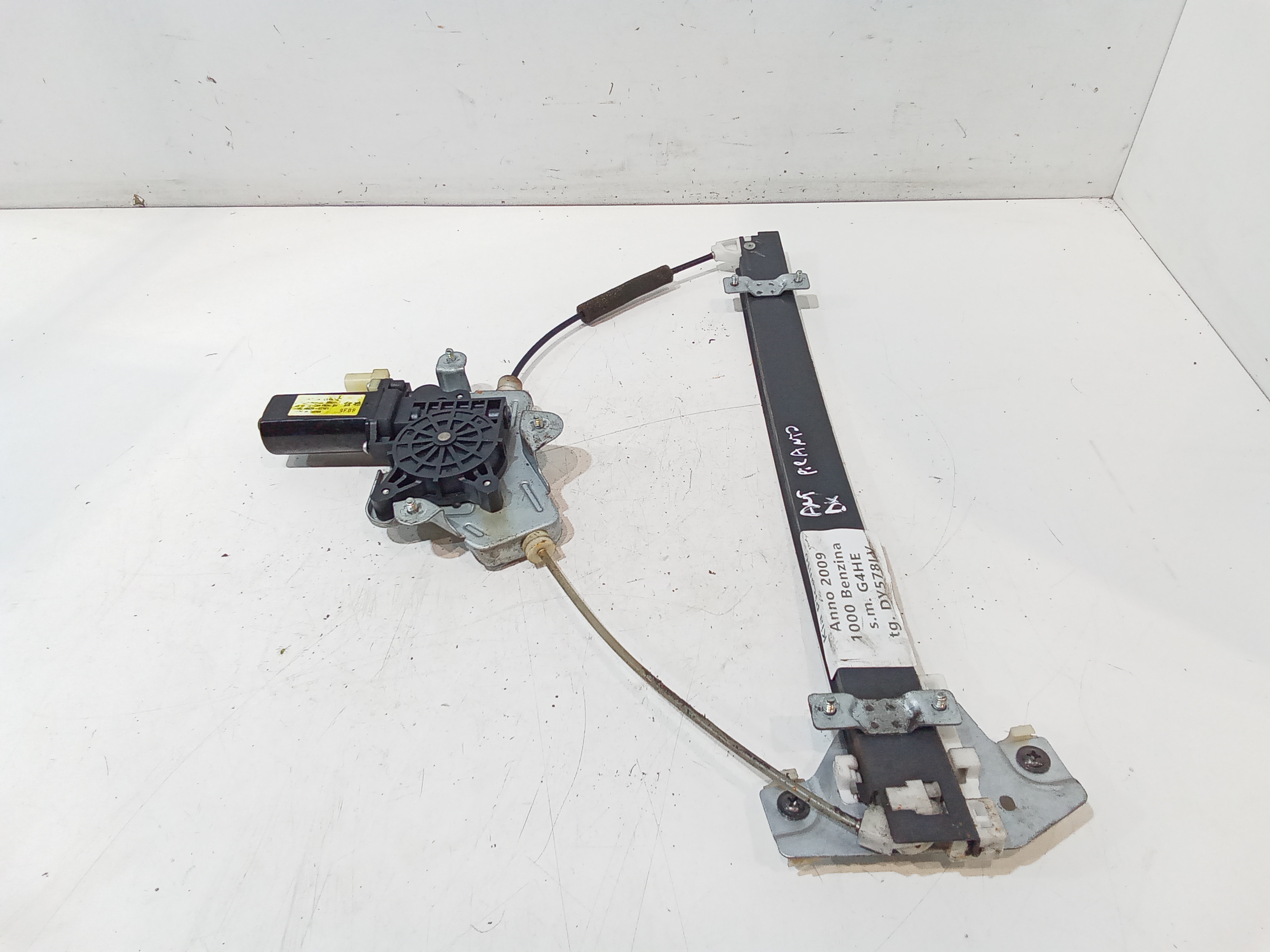 Alzacristallo Porta Ant. Destro 8240207000 Usato