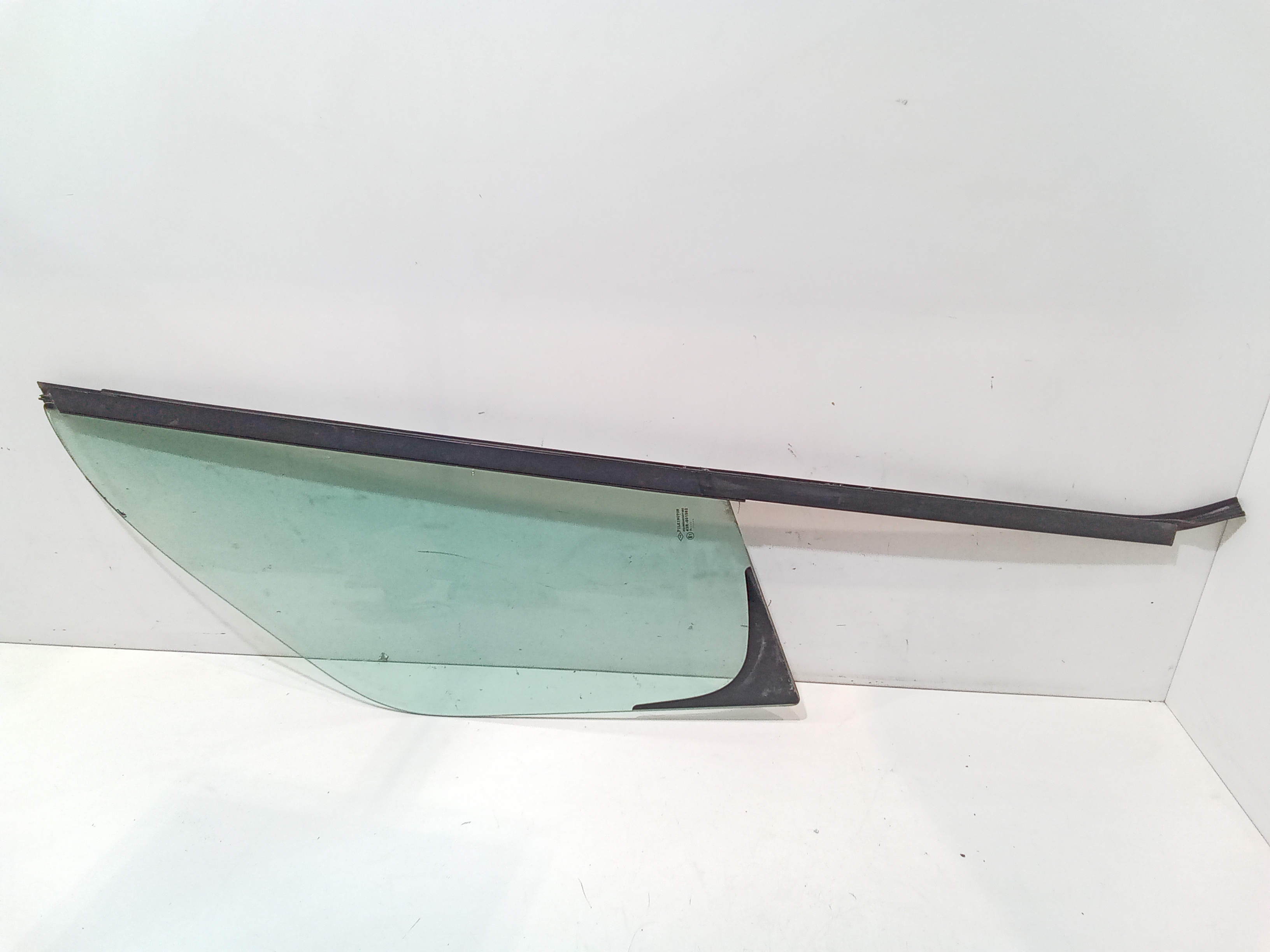 Deflettore Porta Ant. Usato