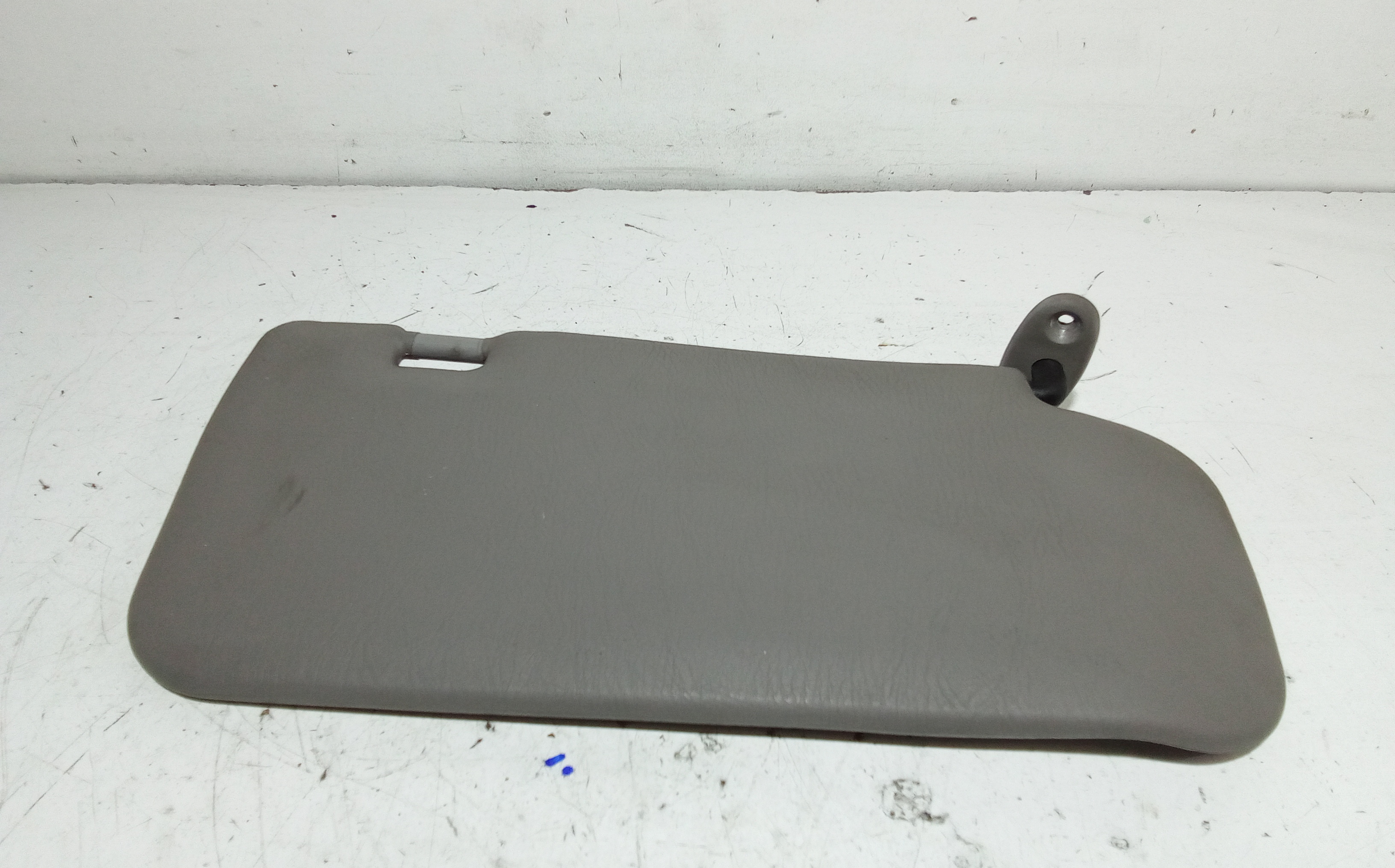 Aletta Parasole Parabrezza Destro 964005F200 Usato