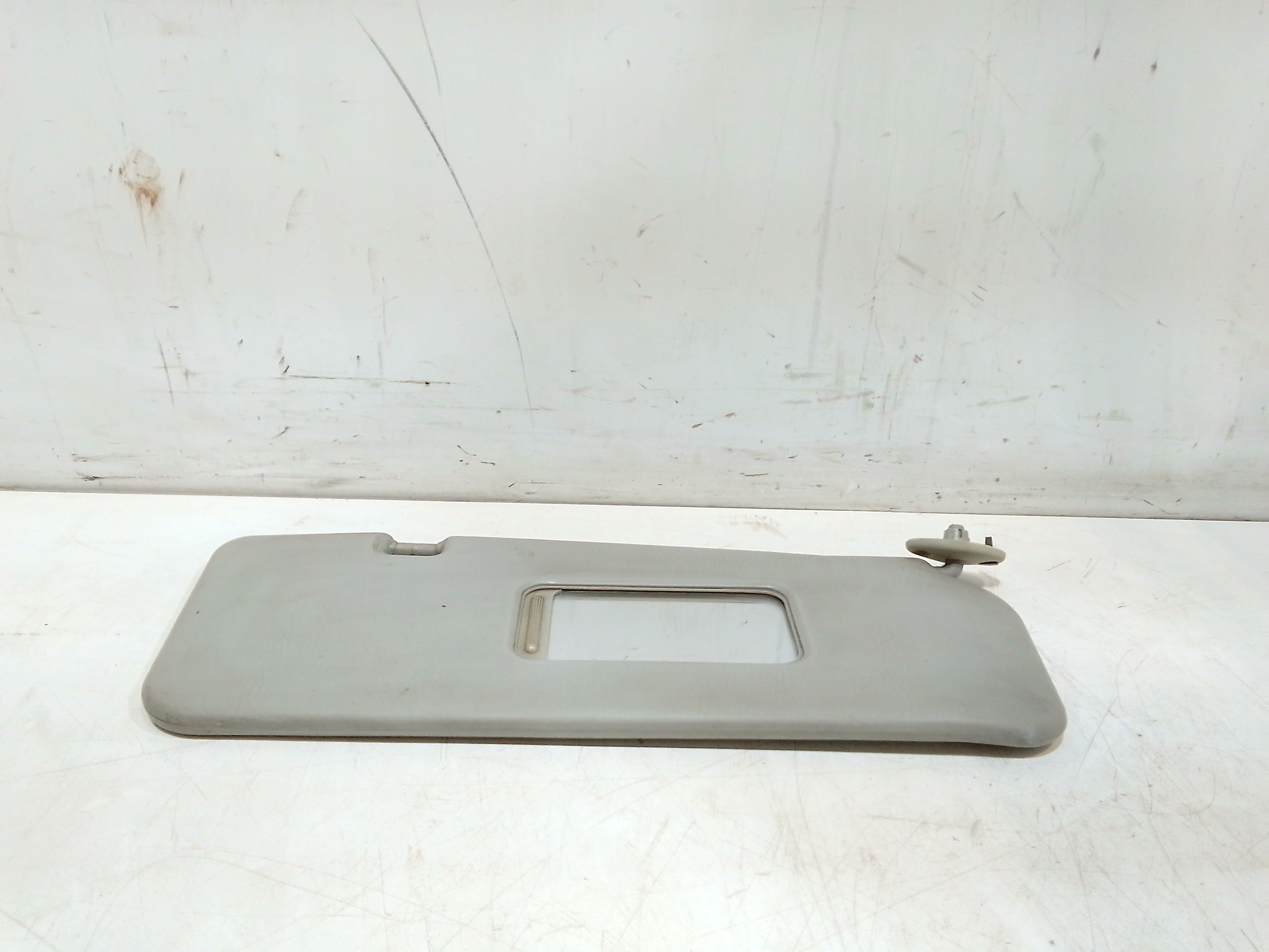 Aletta Parasole Parabrezza Destro 9209912 Usato