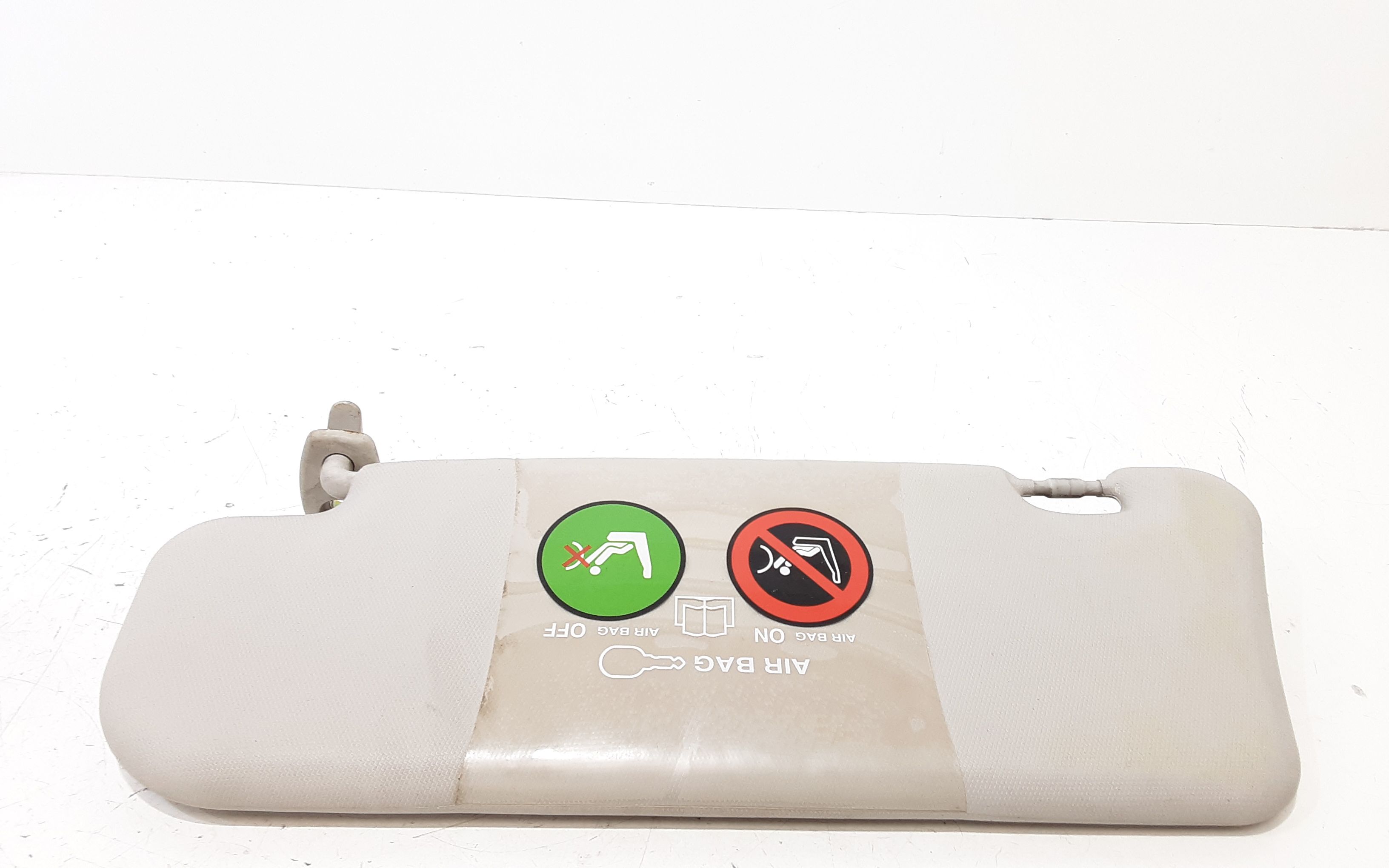 Aletta Parasole Parabrezza Destro 735420448 Usato