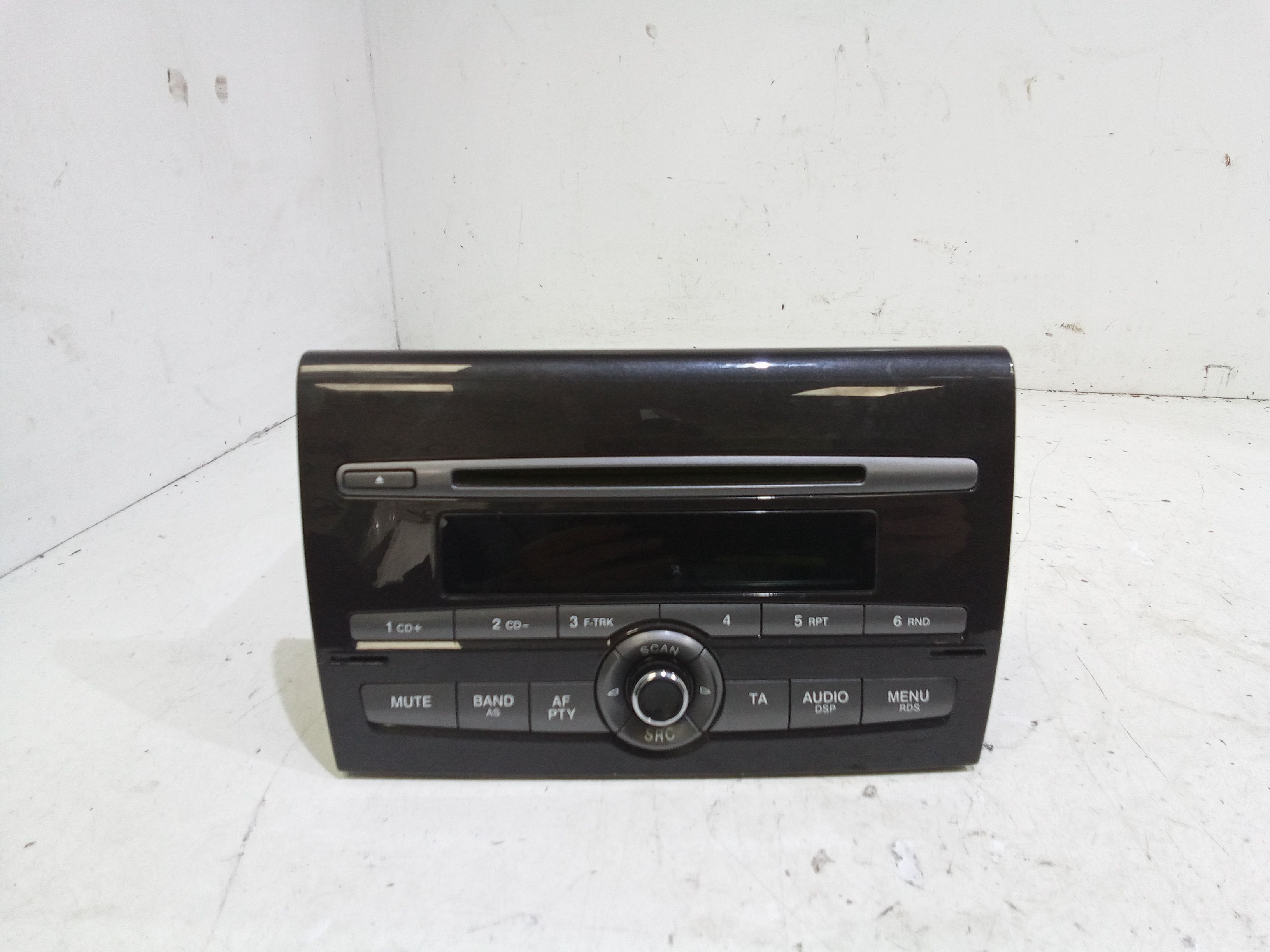 Autoradio 735543404 Usato