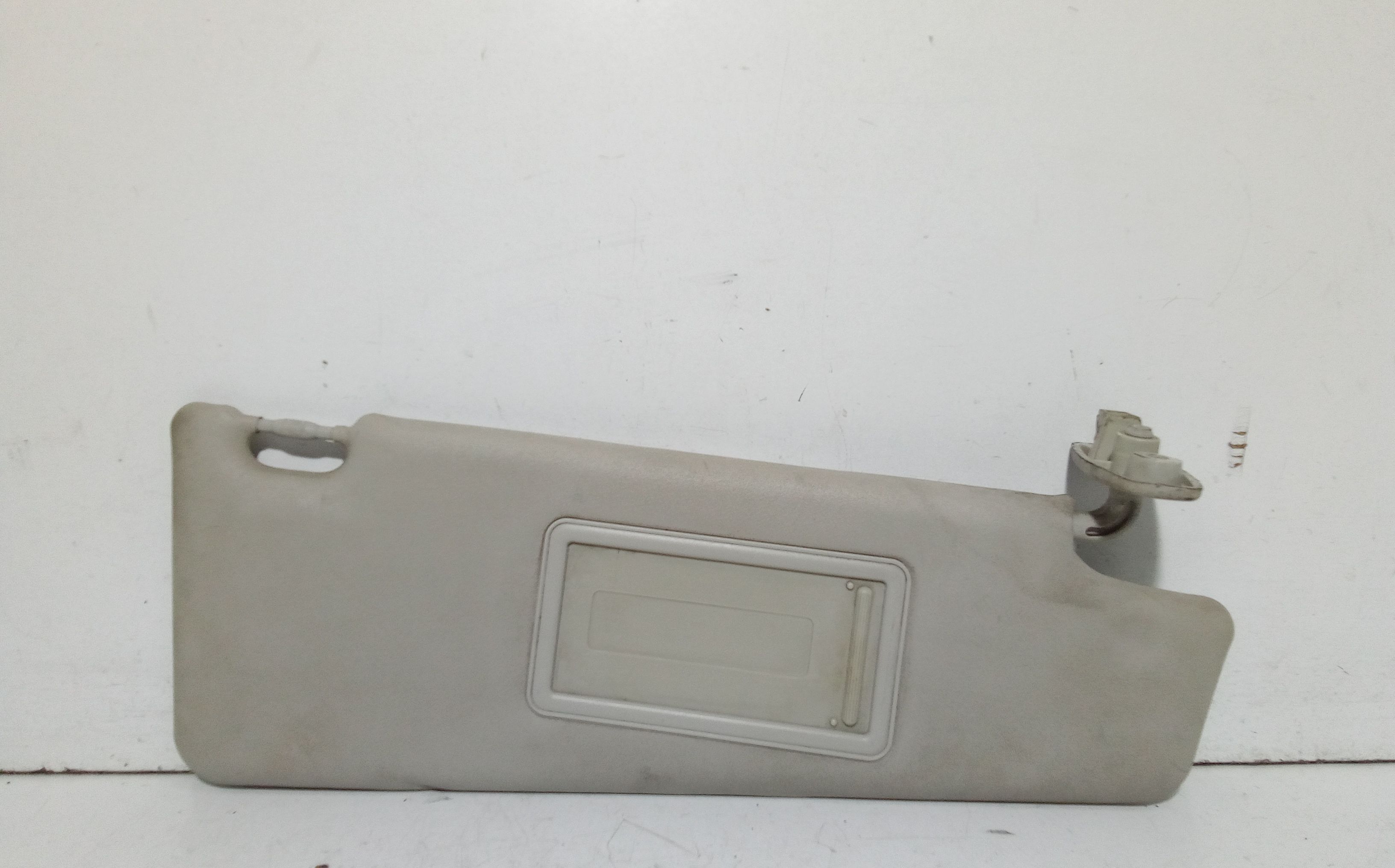 Aletta Parasole Parabrezza Destro 735361684 Usato