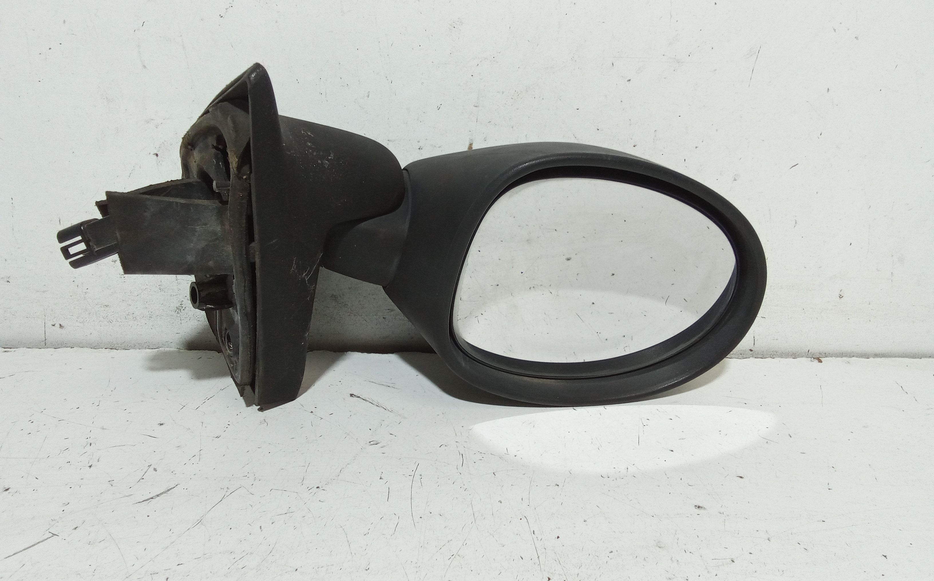 Retrovisore Est. Destro 7701207794 Usato