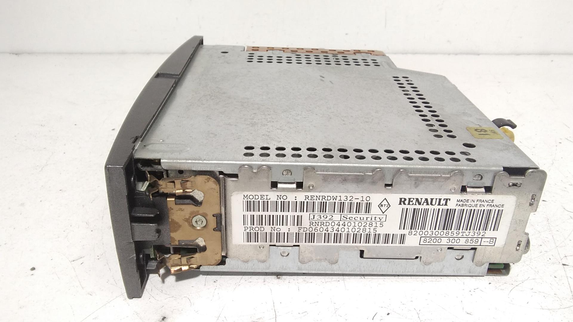 Autoradio 8200300852 Usato