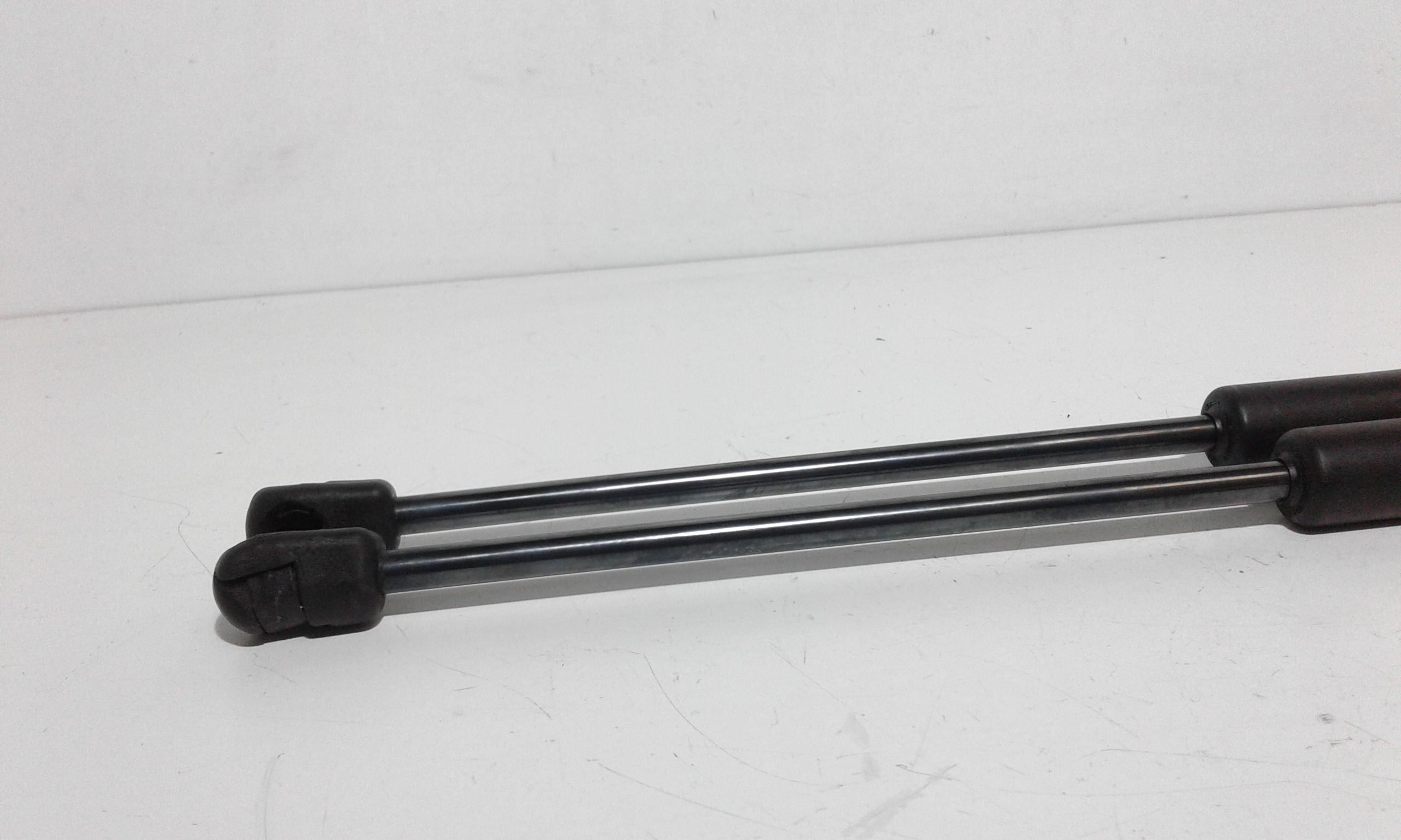 Asta Ammortizzante Cofano Ant. Usato