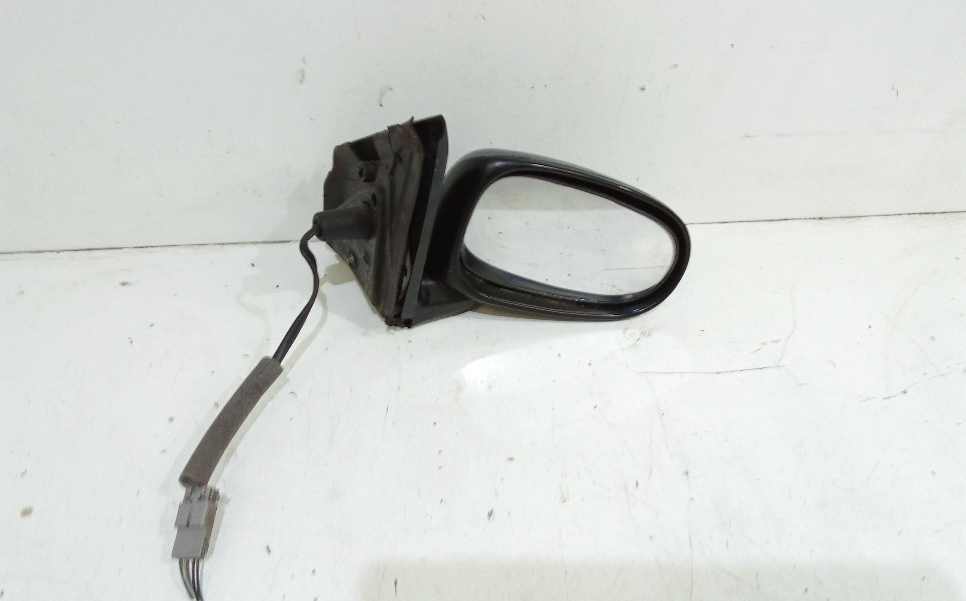 Retrovisore Est. Destro 96301BN026 Usato