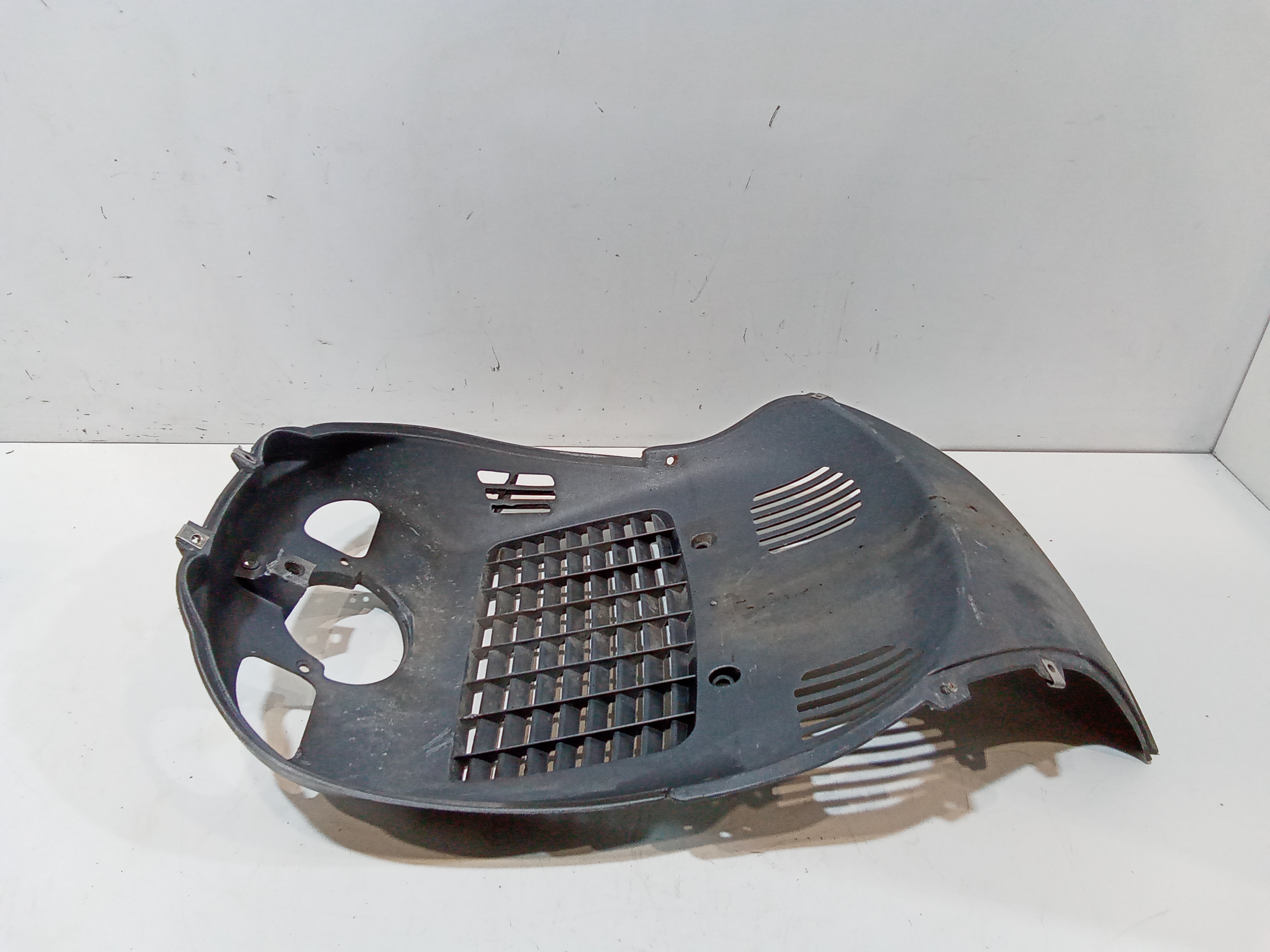 Riparo Radiatore Paraurti Ant. Usato