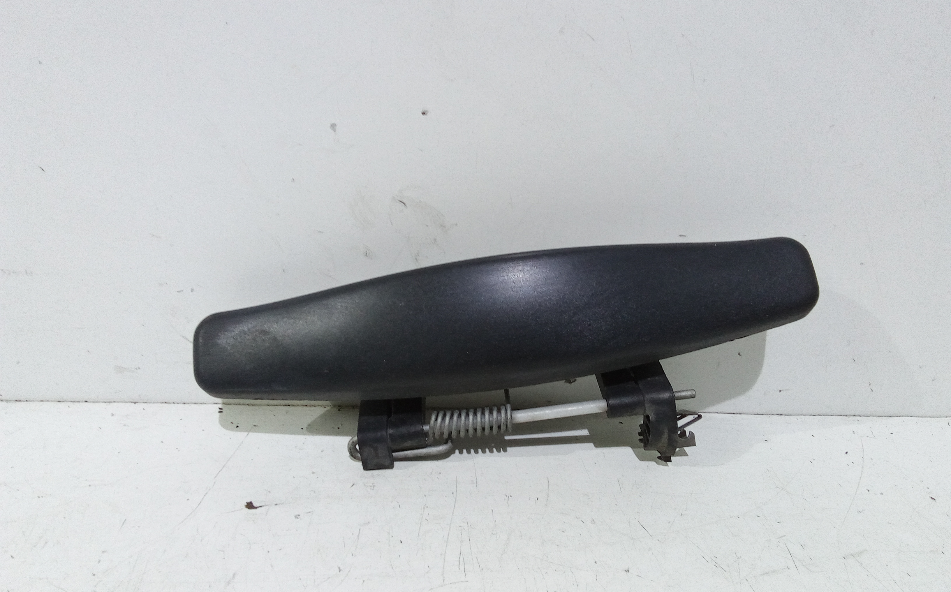 Maniglia Porta Post. Destro 806061345R Usato