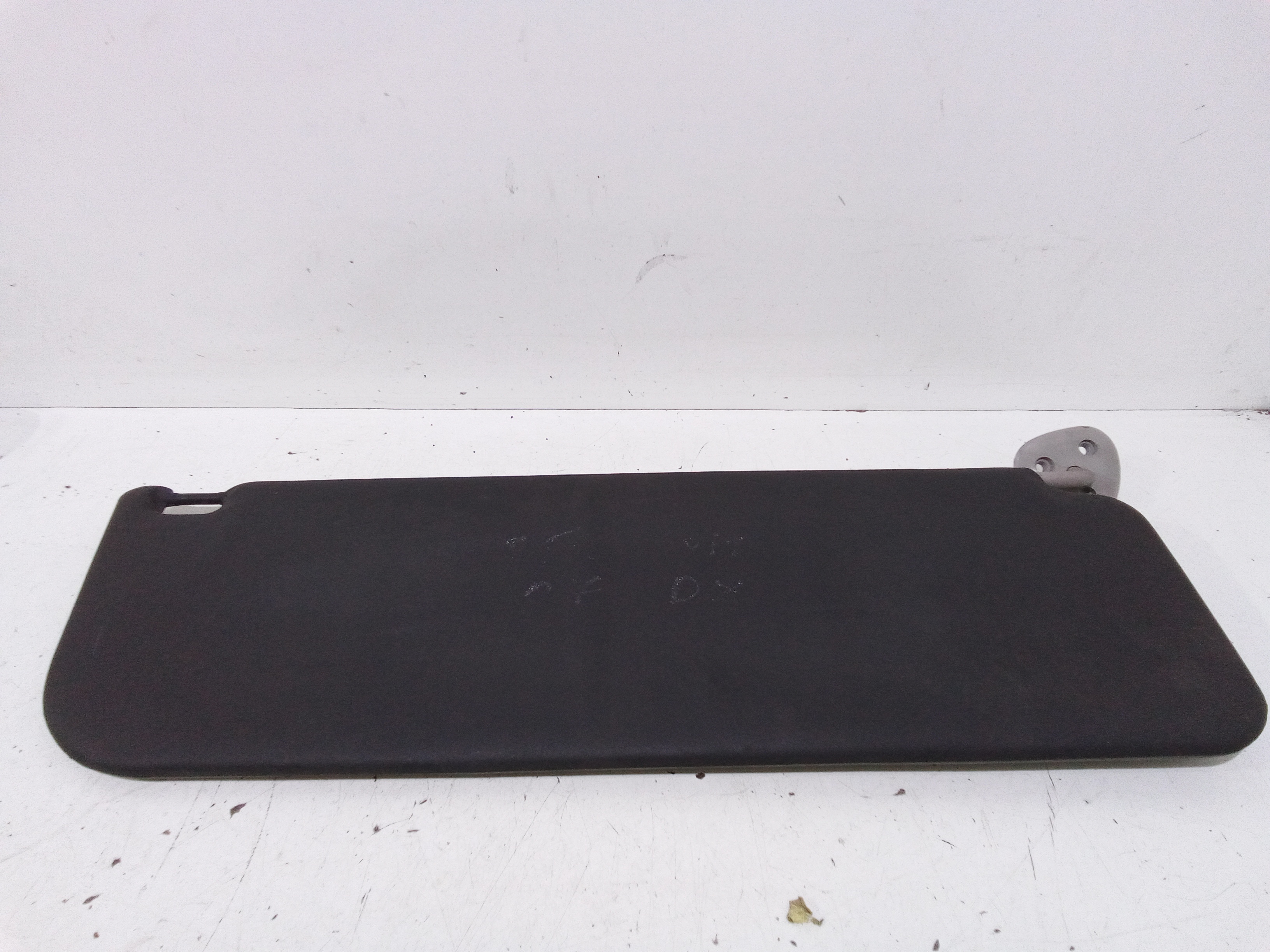 Aletta Parasole Parabrezza Destro 1370953 Usato