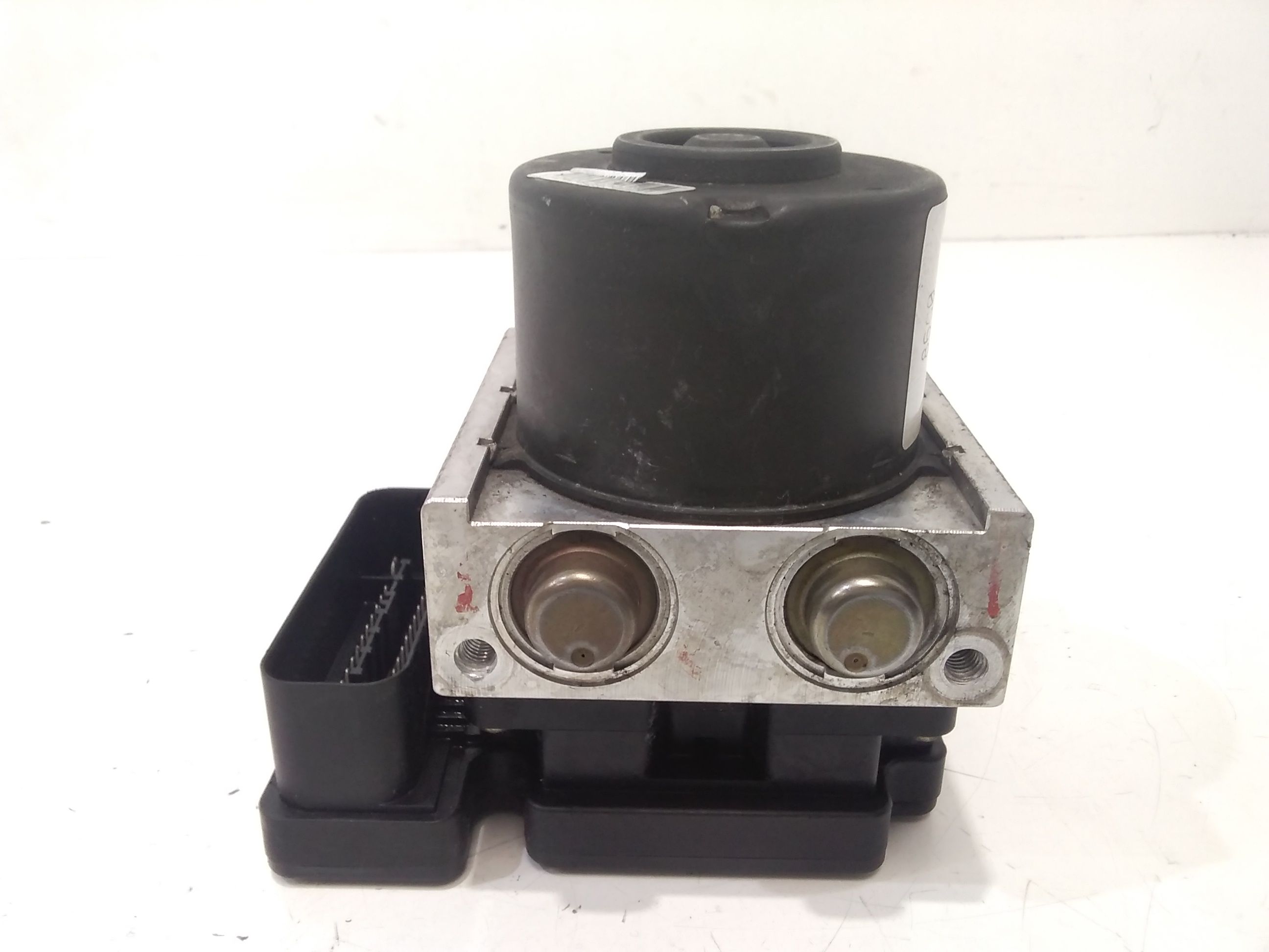 Pompa Abs 5611086G81000 Usato