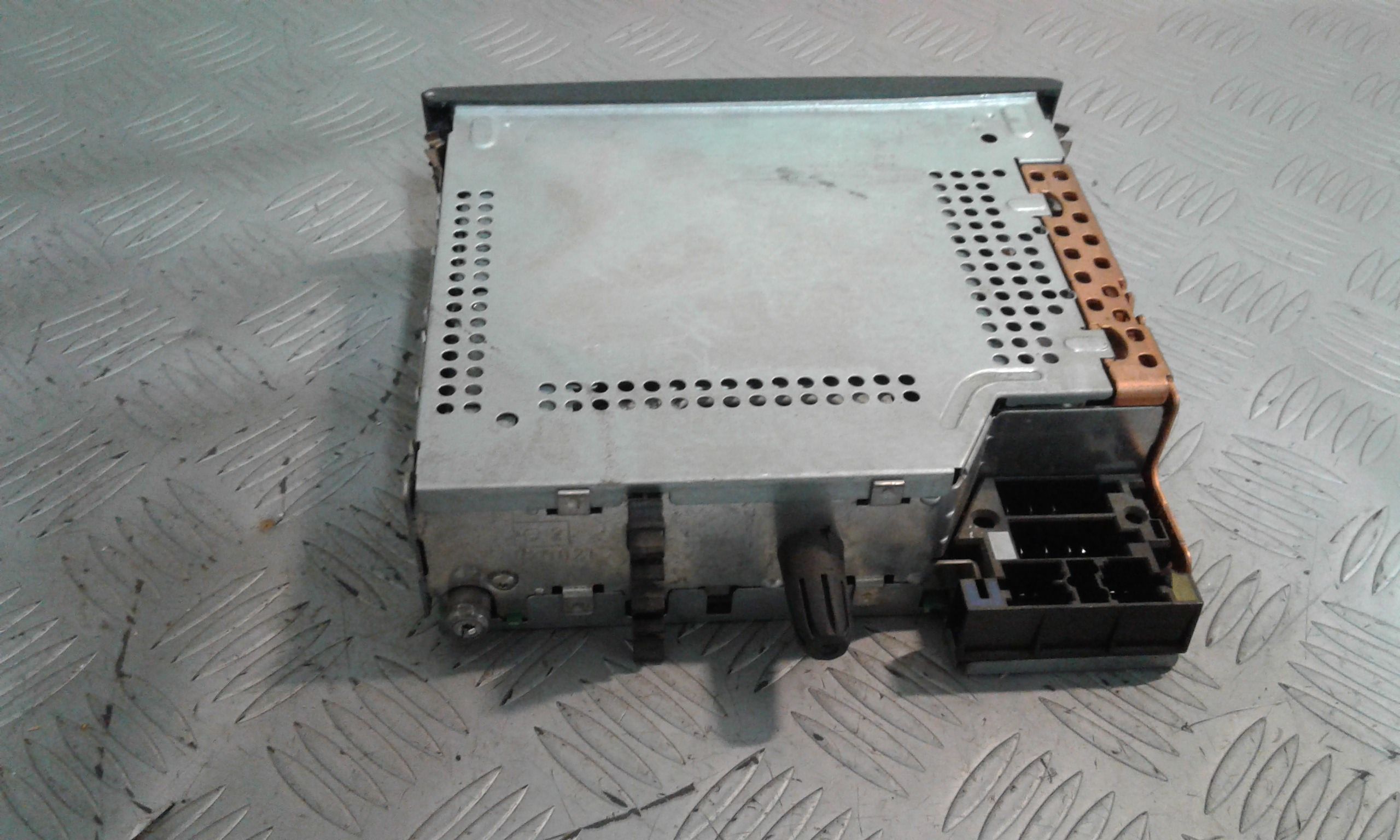 Autoradio 8200444075 Usato