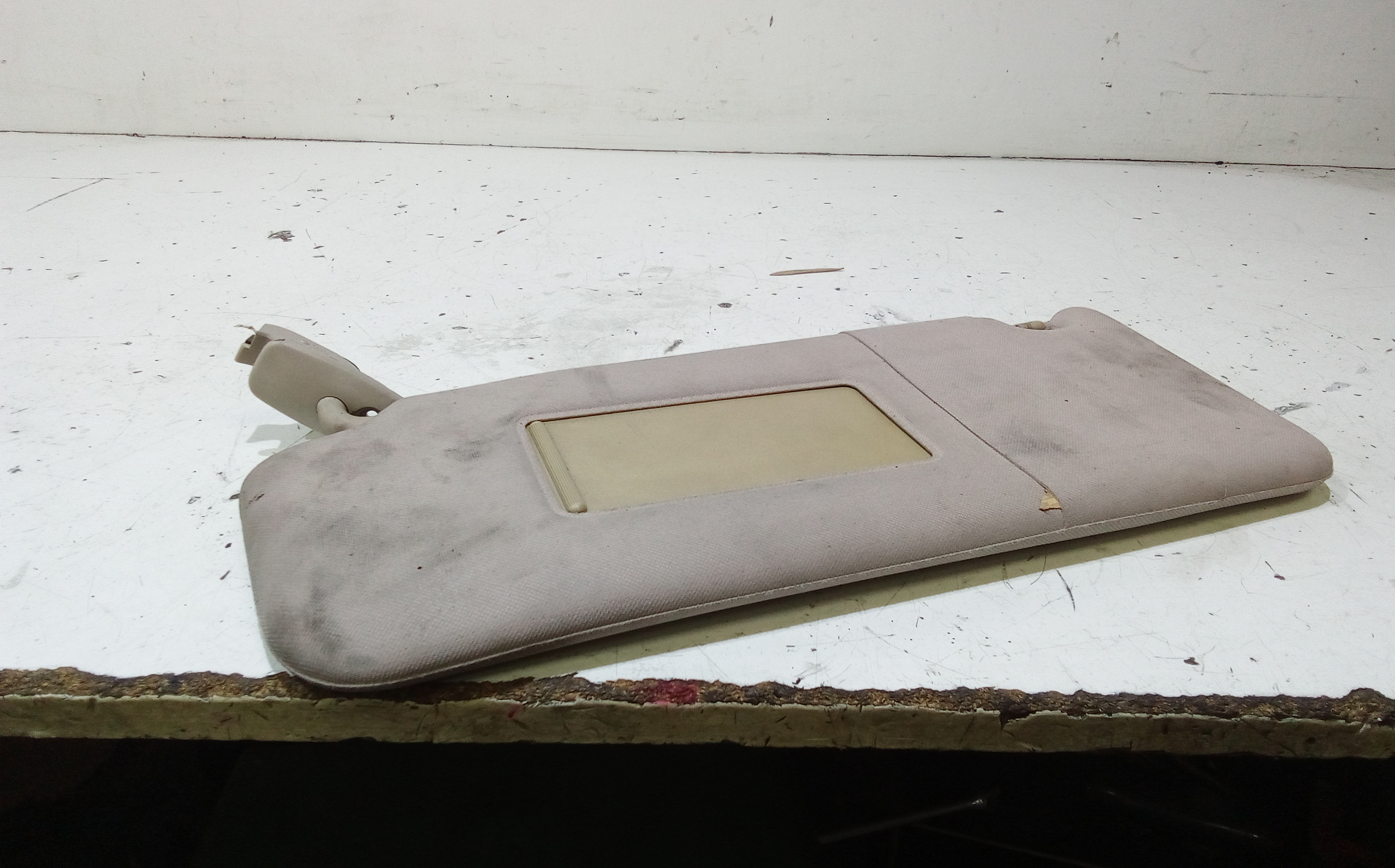 Aletta Parasole Parabrezza Sinistro Usato