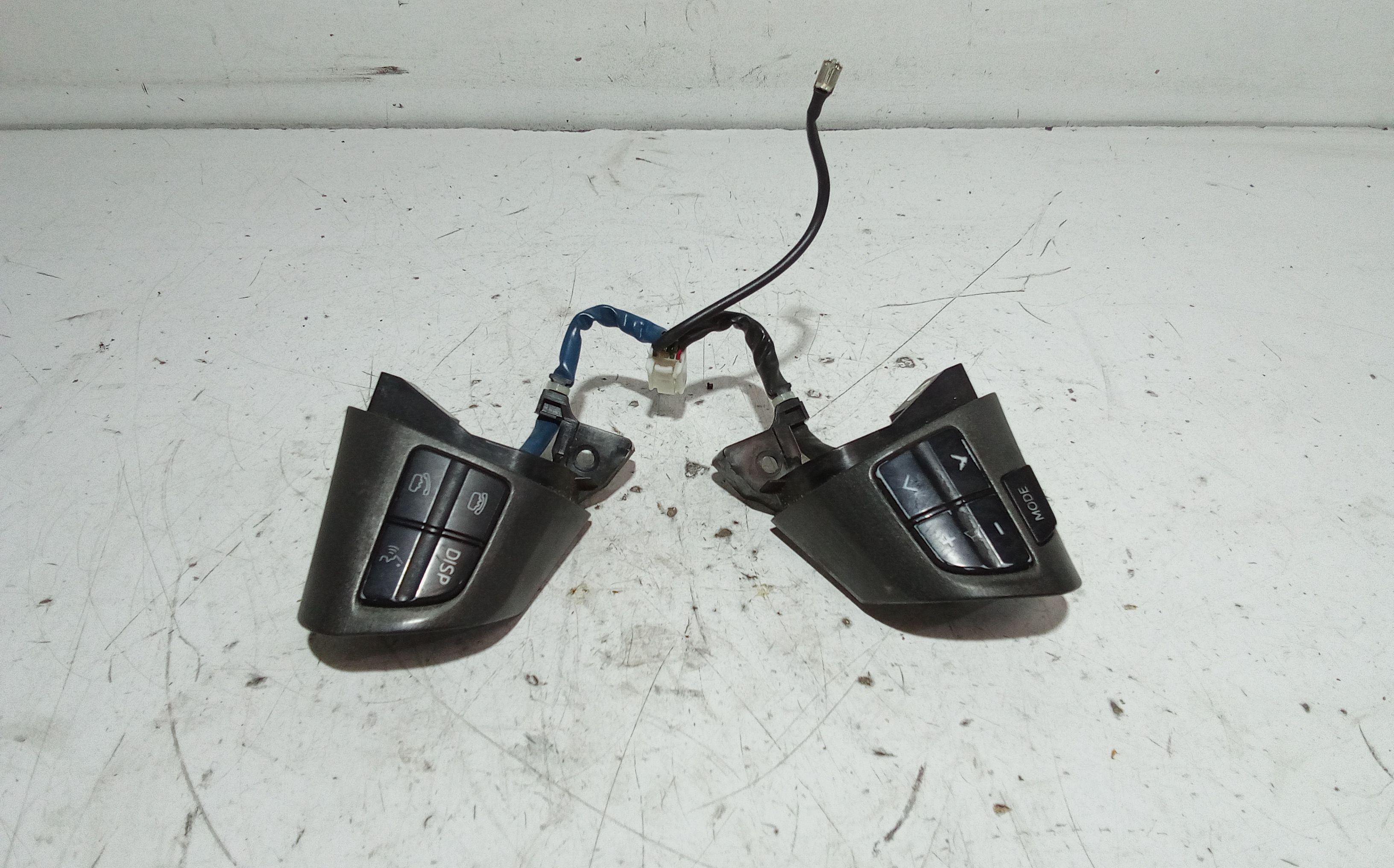 Blocco Volante Multifunzione 8425042060 Usato