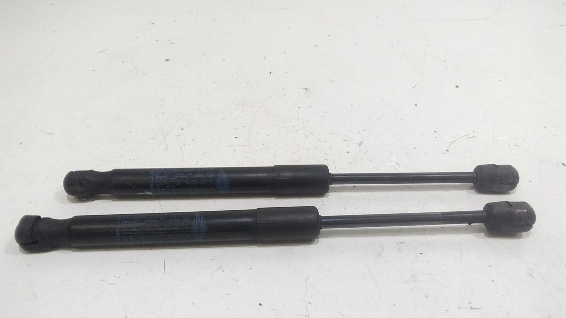 Asta Ammortizzante Cofano Ant. Usato