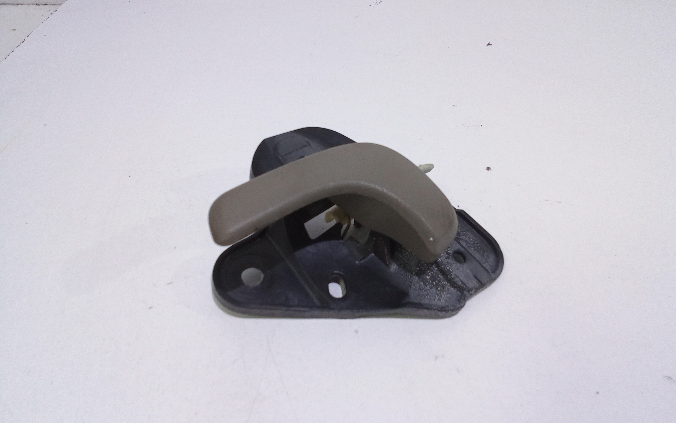 Maniglia Int. Apertura Porta Ant. Sinistro K04894119AA Usato