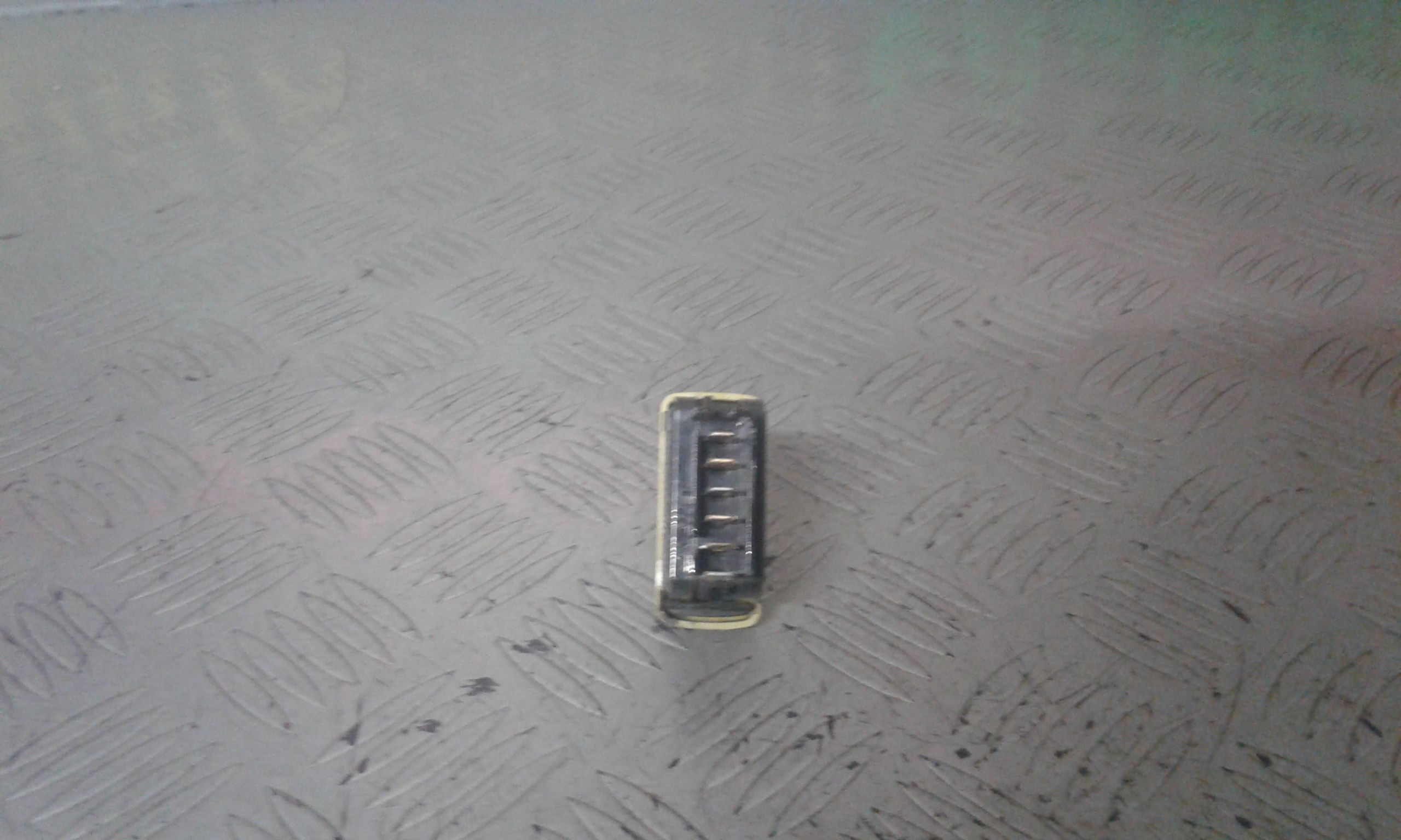 Interruttore Alzacristalli Porta Ant. Destro Usato