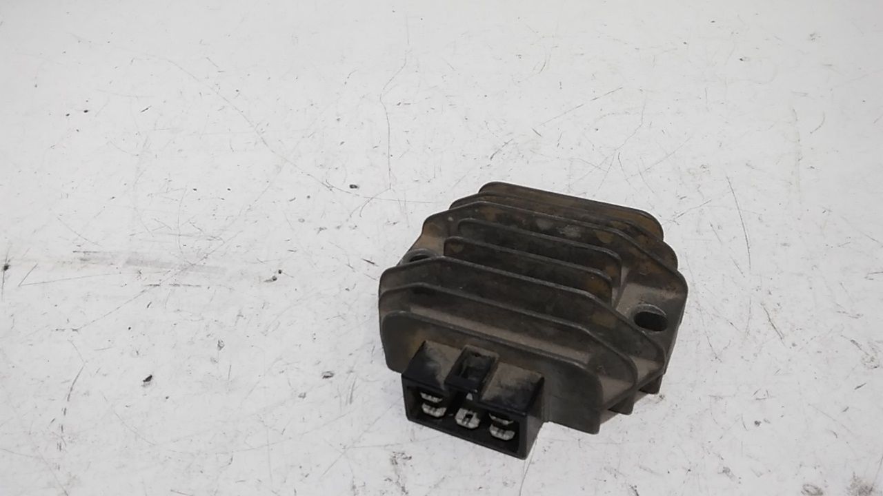 Regolatore Tensione Usato