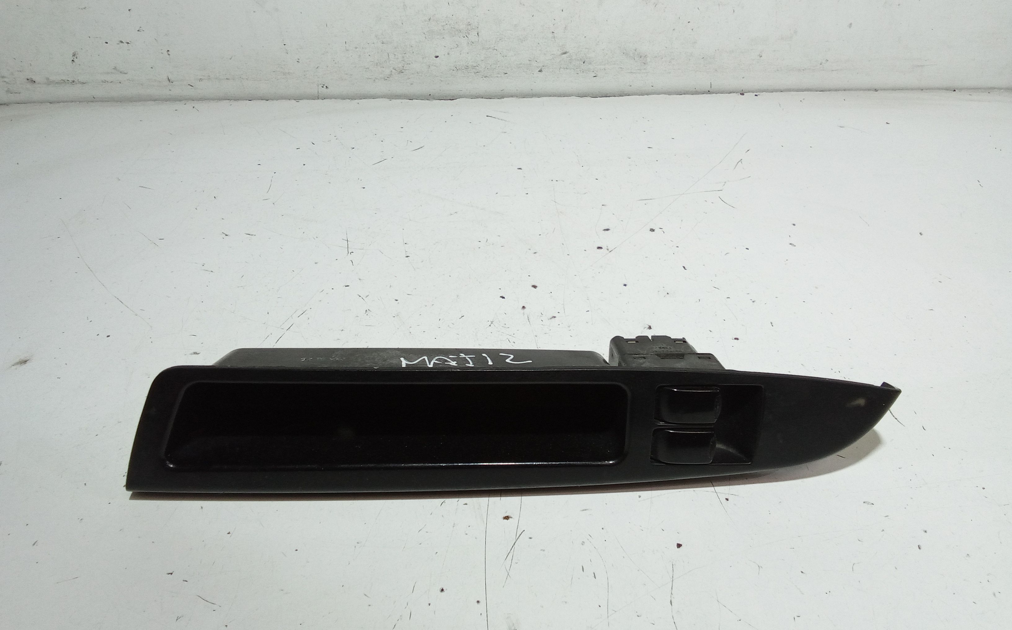 Interruttore Alzacristalli Porta Ant. Sinistro Usato