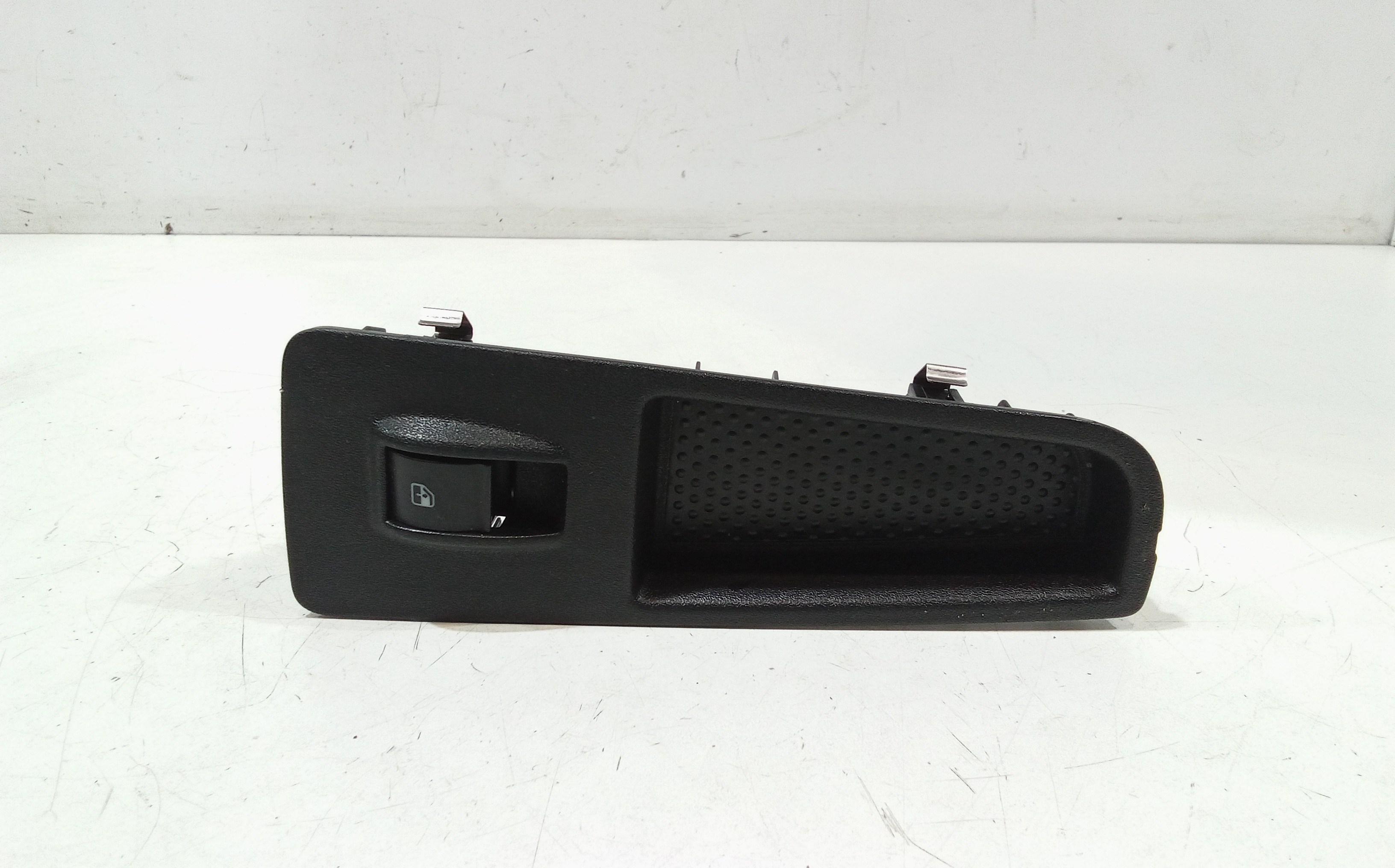 Interruttore Alzacristalli Porta Ant. Destro Usato