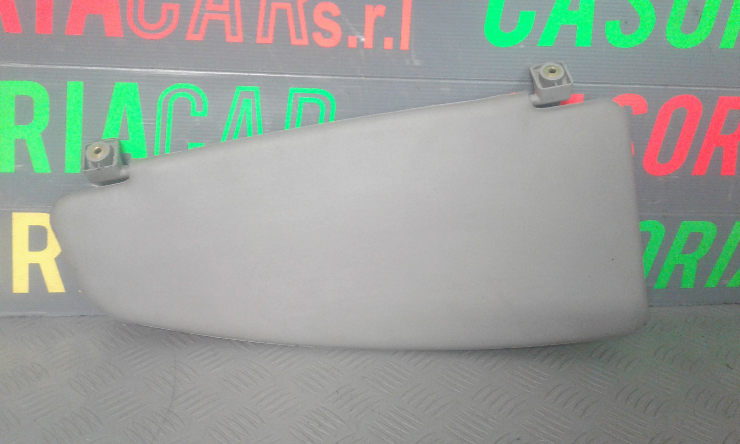 Aletta Parasole Parabrezza Destro 735417501 Usato