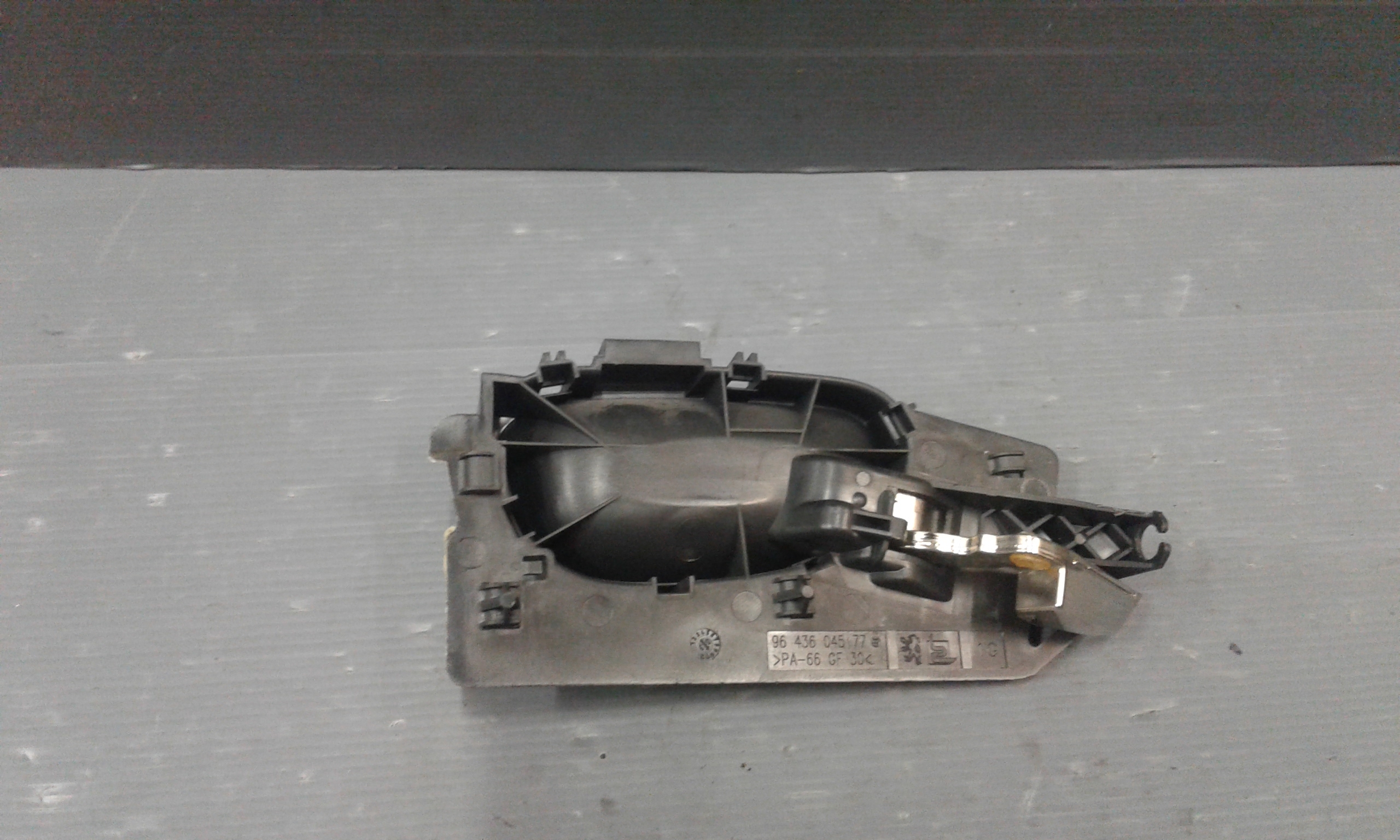 Maniglia Int. Apertura Porta Ant. Sinistro 9143E9 Usato