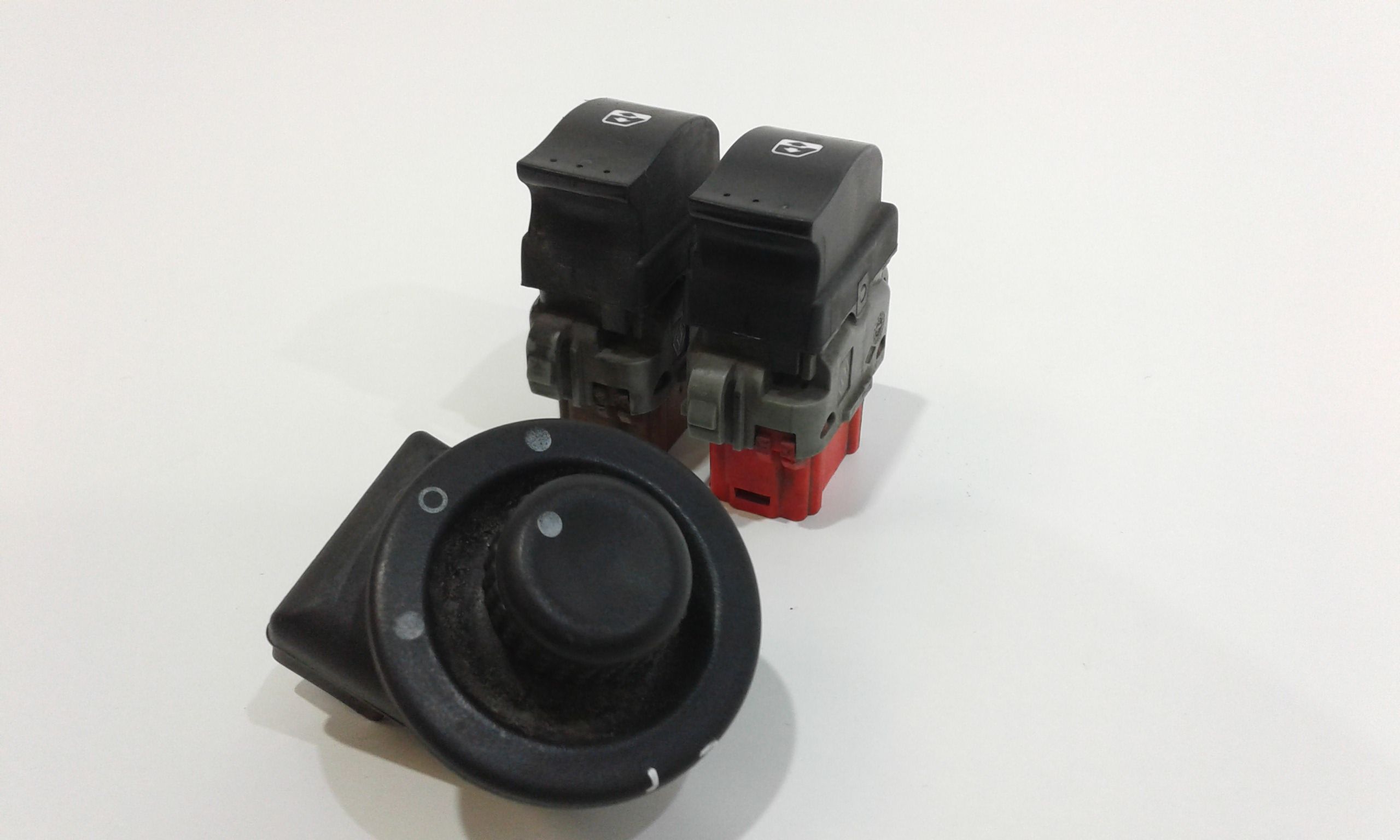 Interruttore Alzacristalli Porta Ant. Sinistro Usato