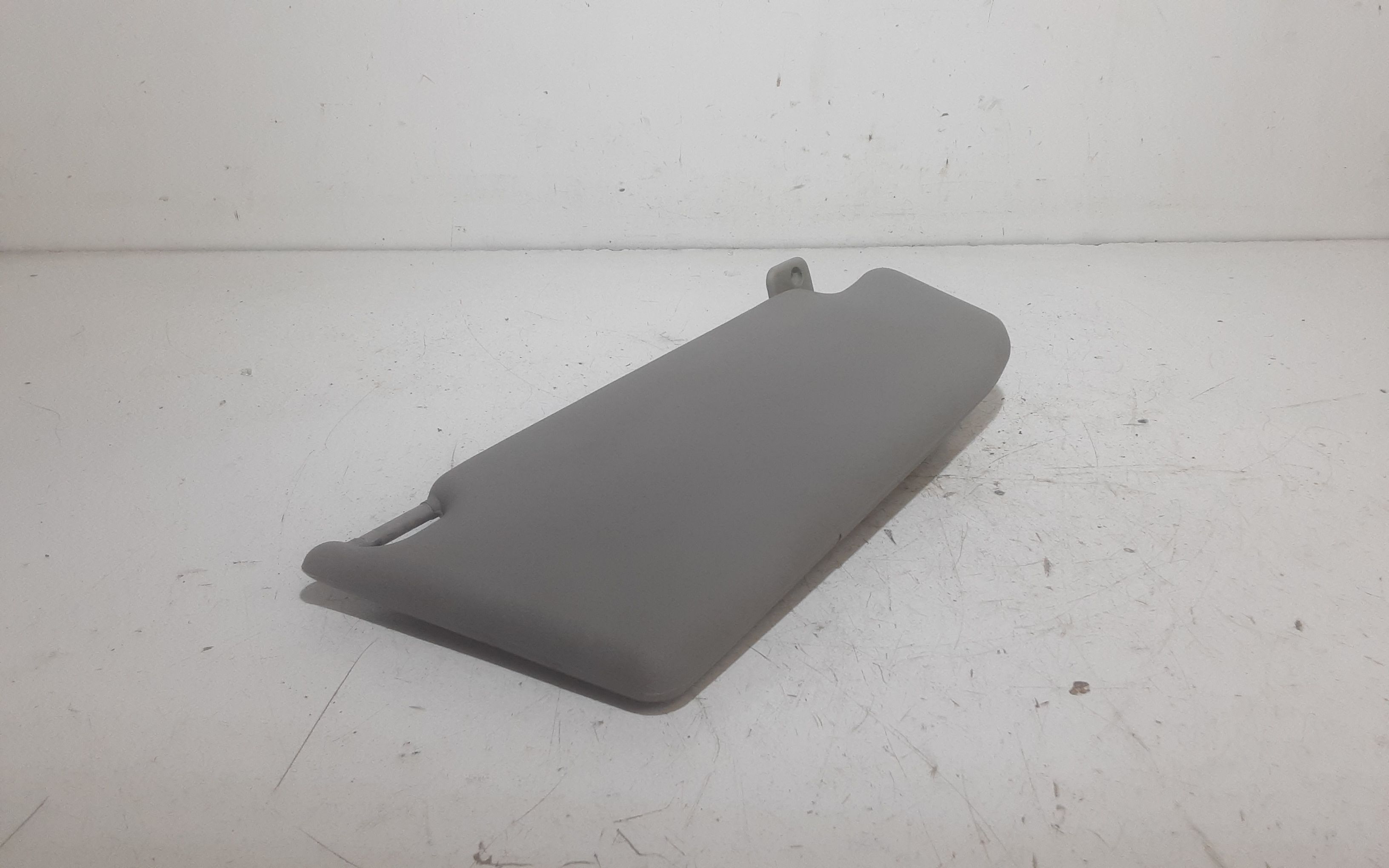 Aletta Parasole Parabrezza Sinistro 13113042 Usato