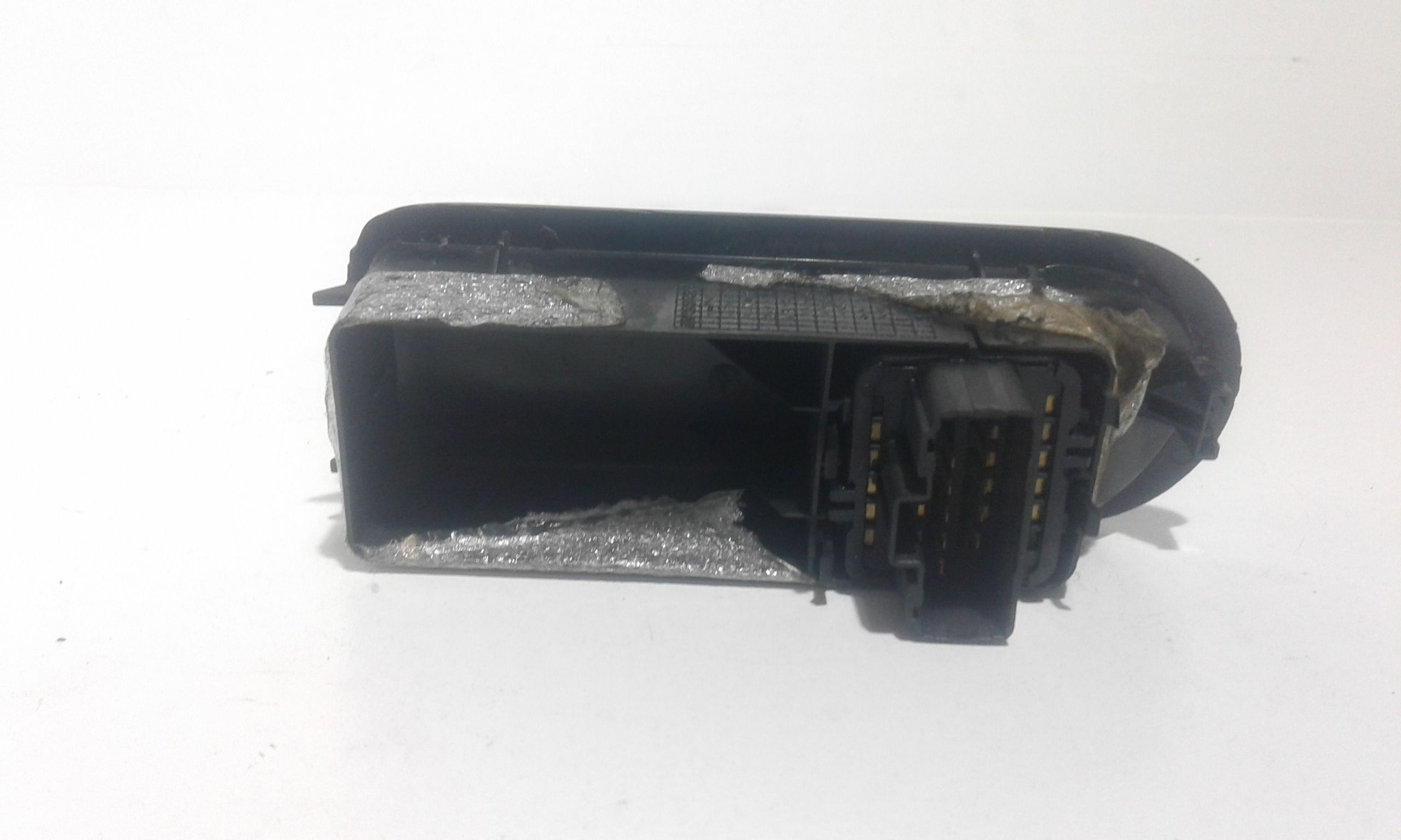 Interruttore Alzacristalli Porta Ant. Destro 8200220511 Usato