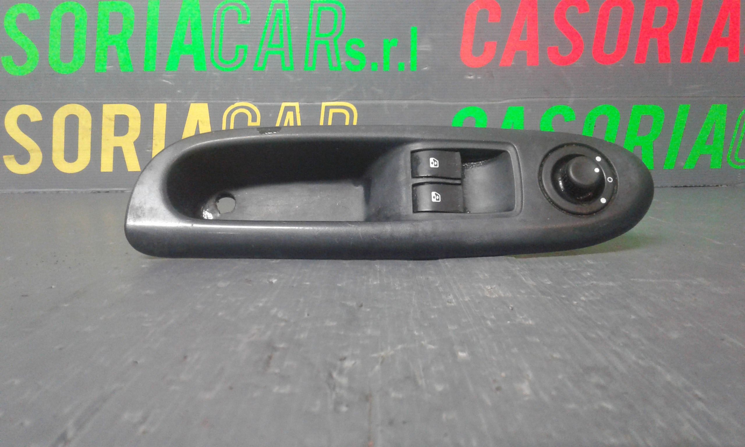 Interruttore Alzacristalli Porta Ant. Sinistro Usato