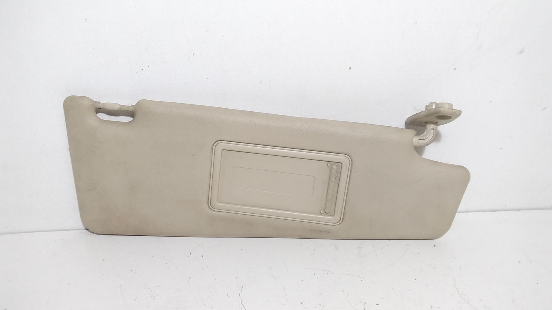 Aletta Parasole Parabrezza Destro 735361684 Usato