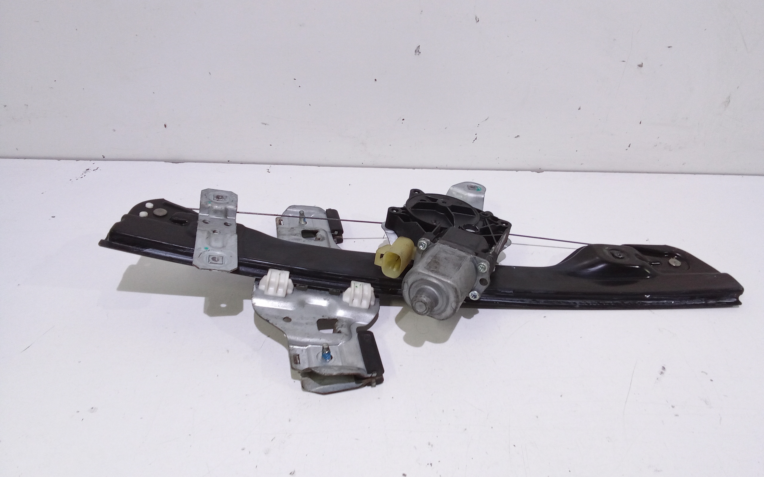 Alzacristallo Porta Ant. Destro Usato