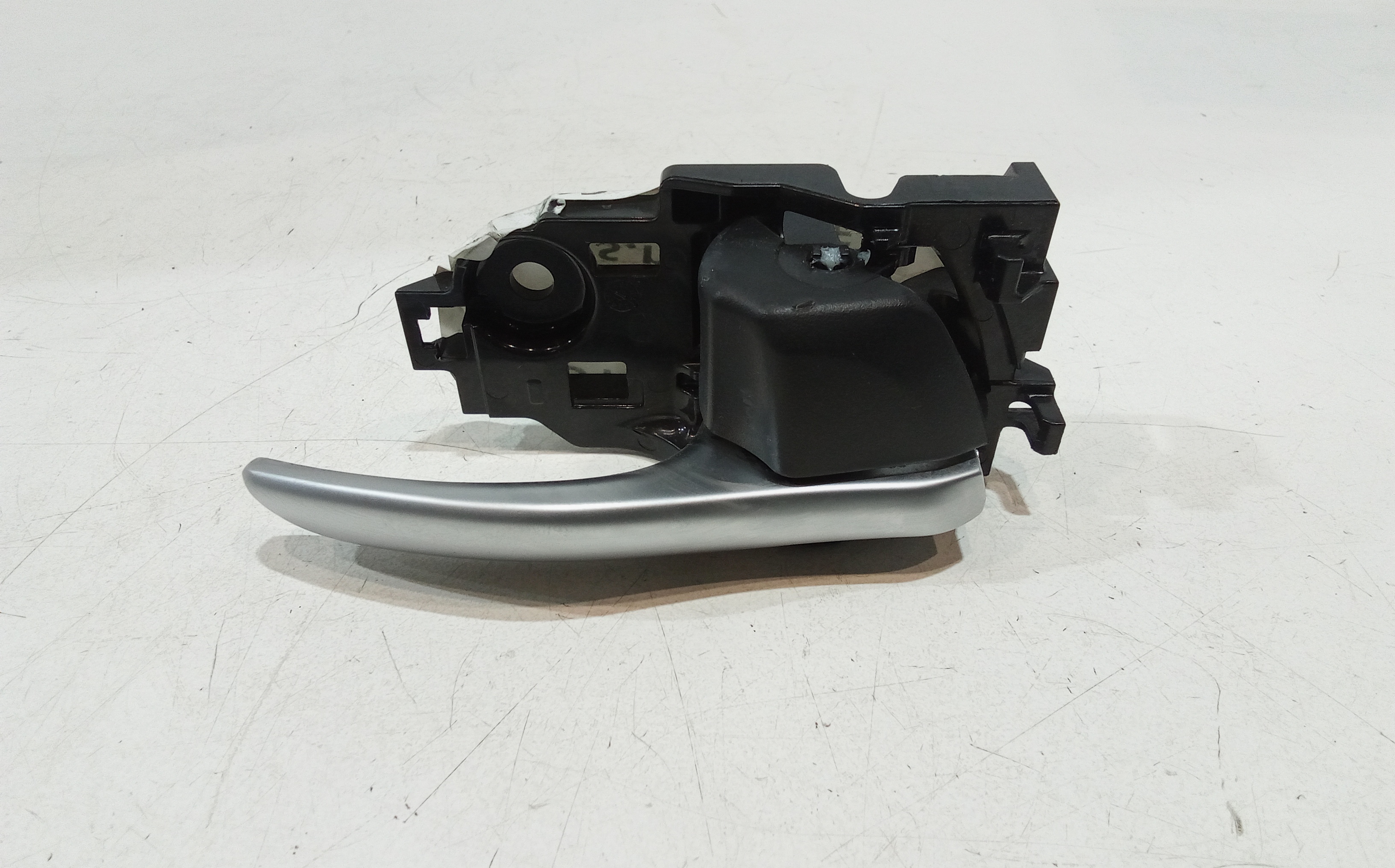 Maniglia Int. Apertura Porta Ant. Destro Usato