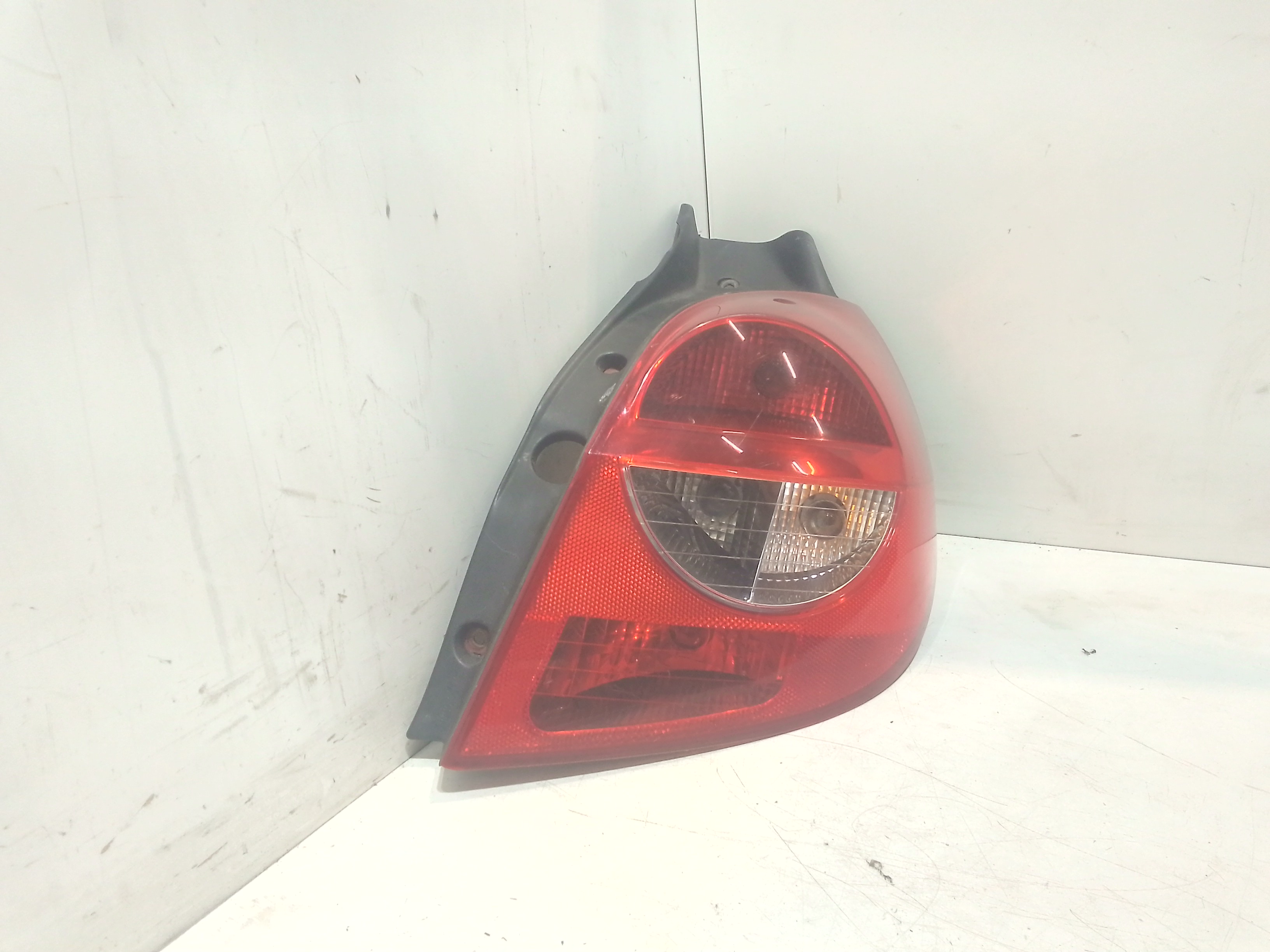 Fanale Post. Destro 8200459960 Usato