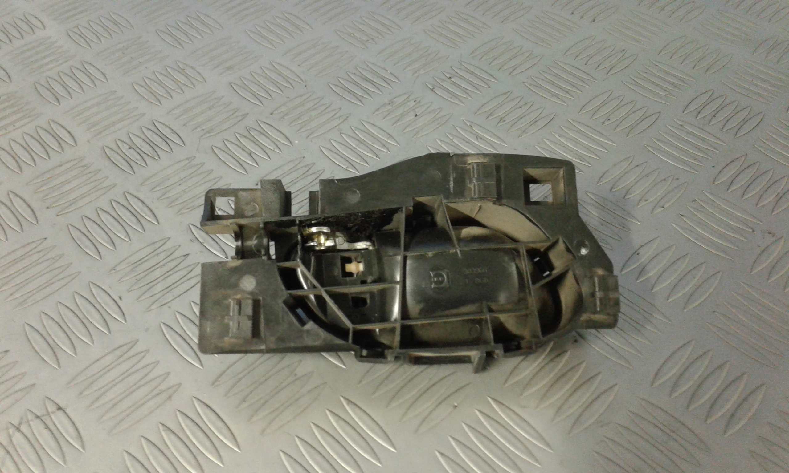 Maniglia Int. Apertura Porta Post. Sinistro 9143N7 Usato