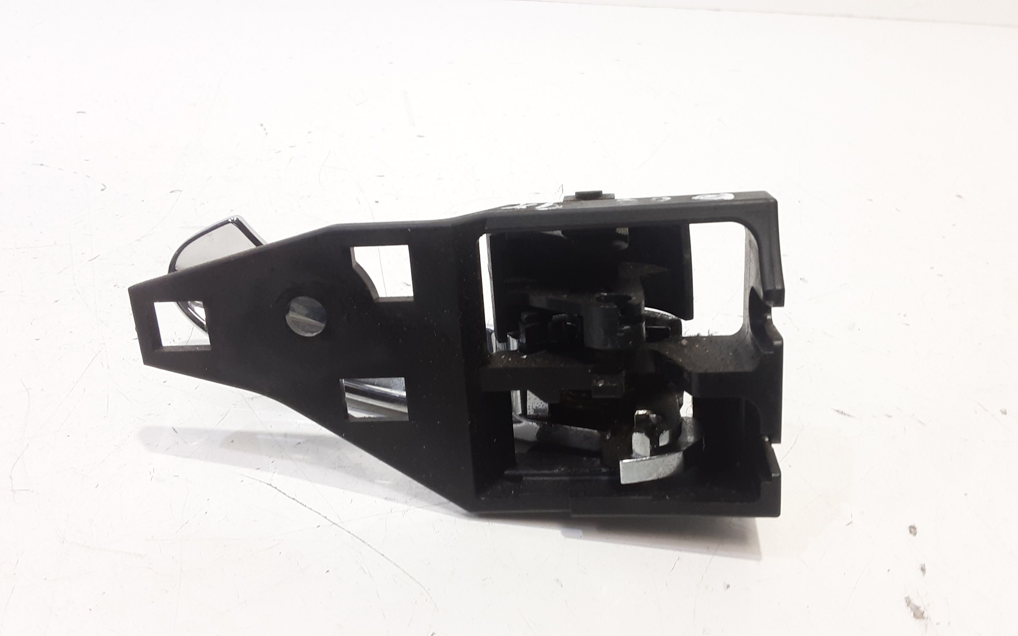 Maniglia Int. Apertura Porta Post. Sinistro 6920633100B0 Usato