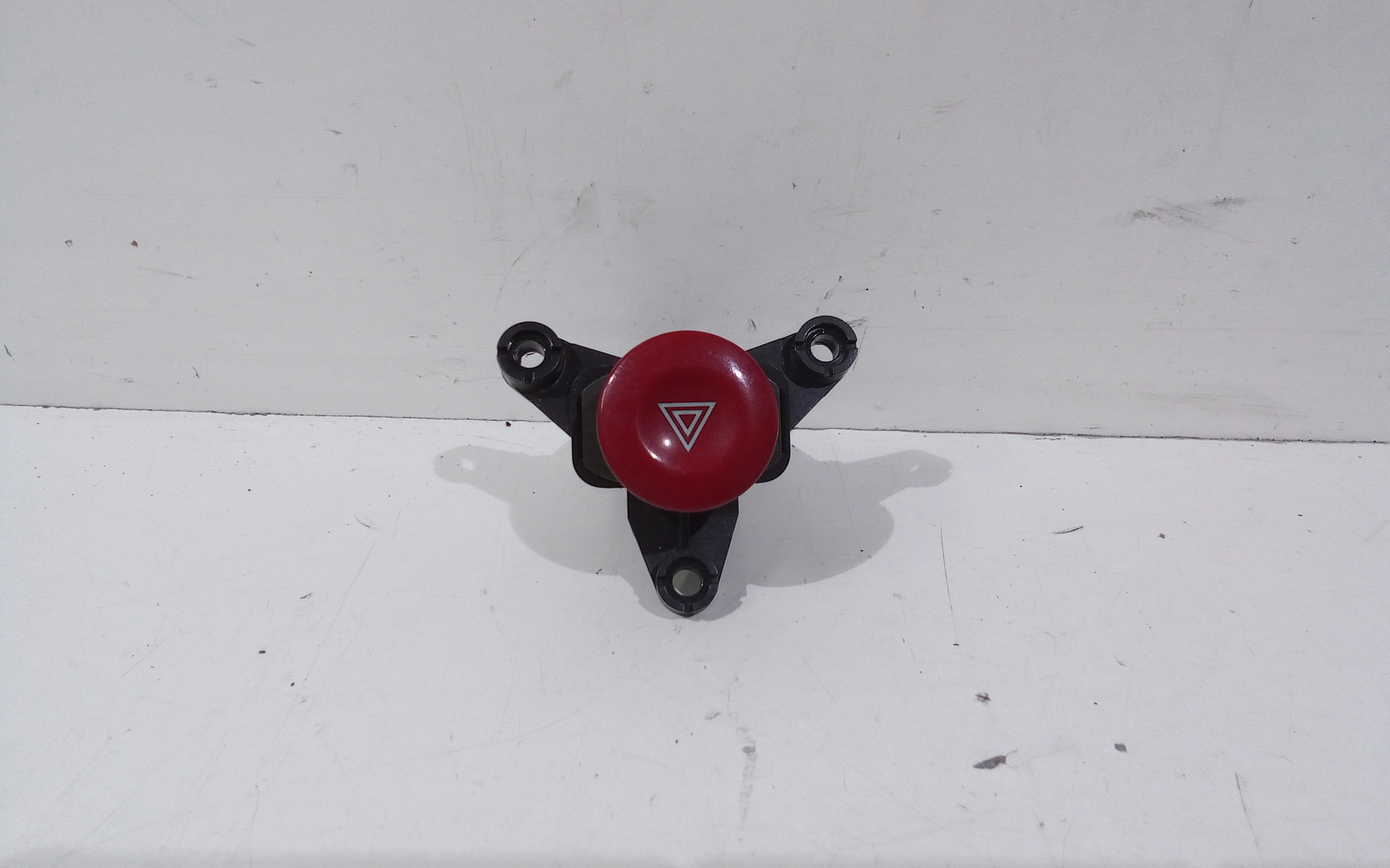 Interruttore Luci Emergenza 96602502 Usato