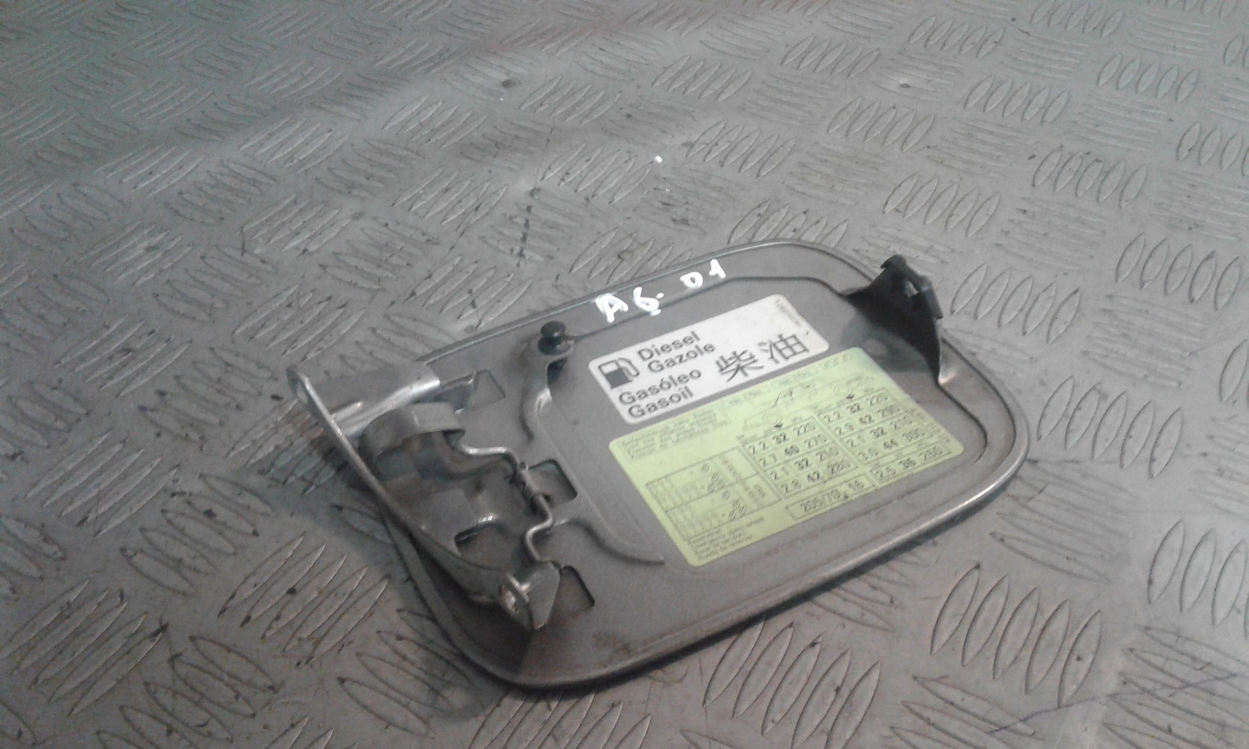 Sportello Carburante 4B0809905A Usato