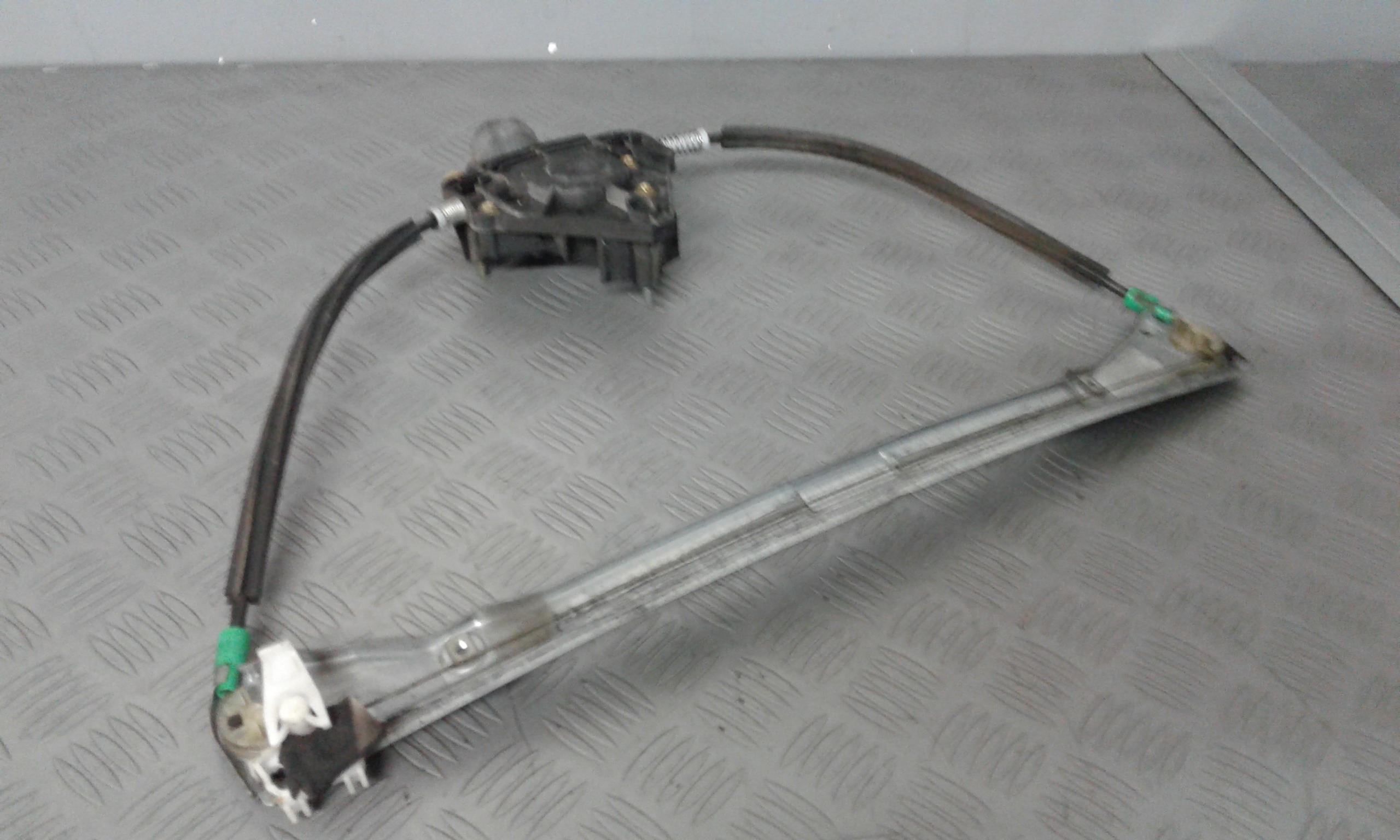 Alzacristallo Porta Ant. Destro Usato