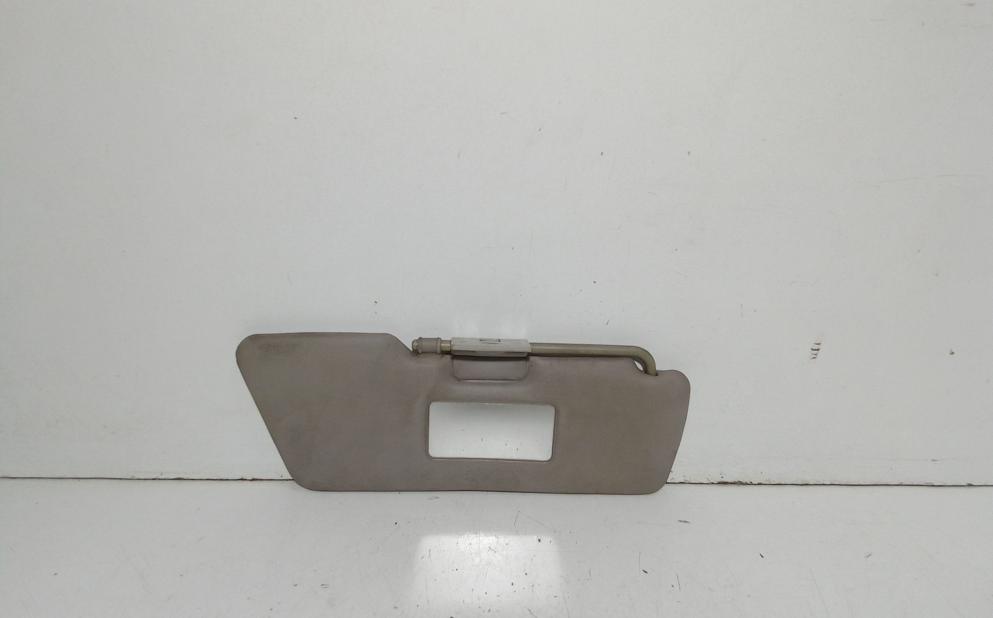 Aletta Parasole Parabrezza Destro 735244339 Usato