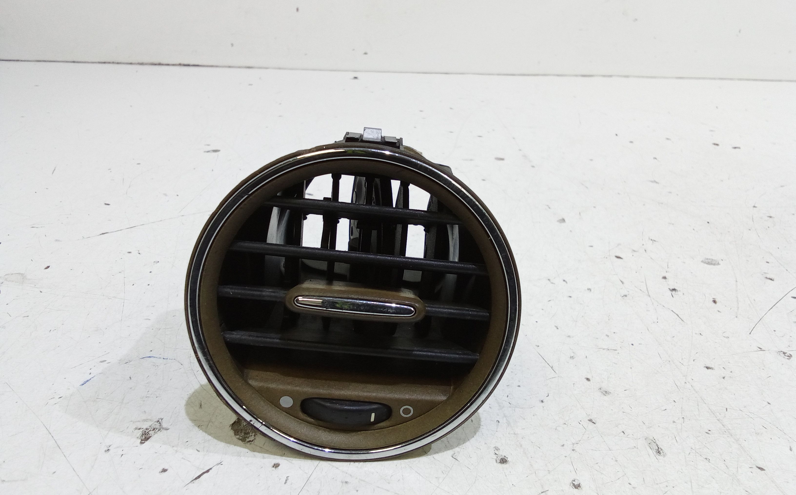 Condotto Aria Bocchette Lat. Cruscotto Sinistro Usato