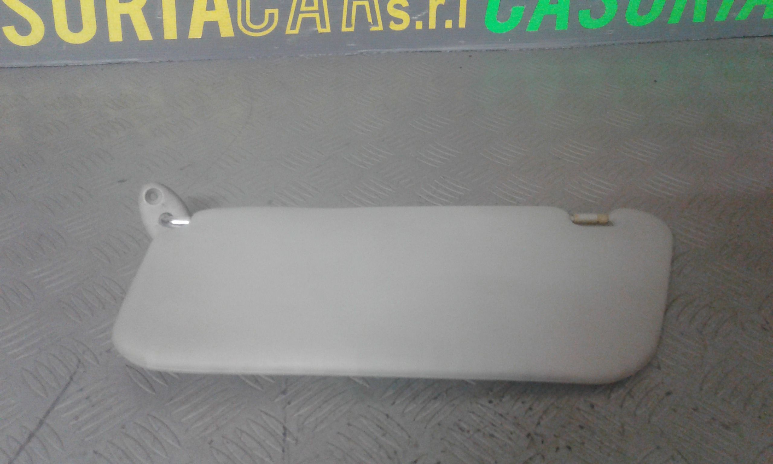 Aletta Parasole Parabrezza Destro 96280100 Usato
